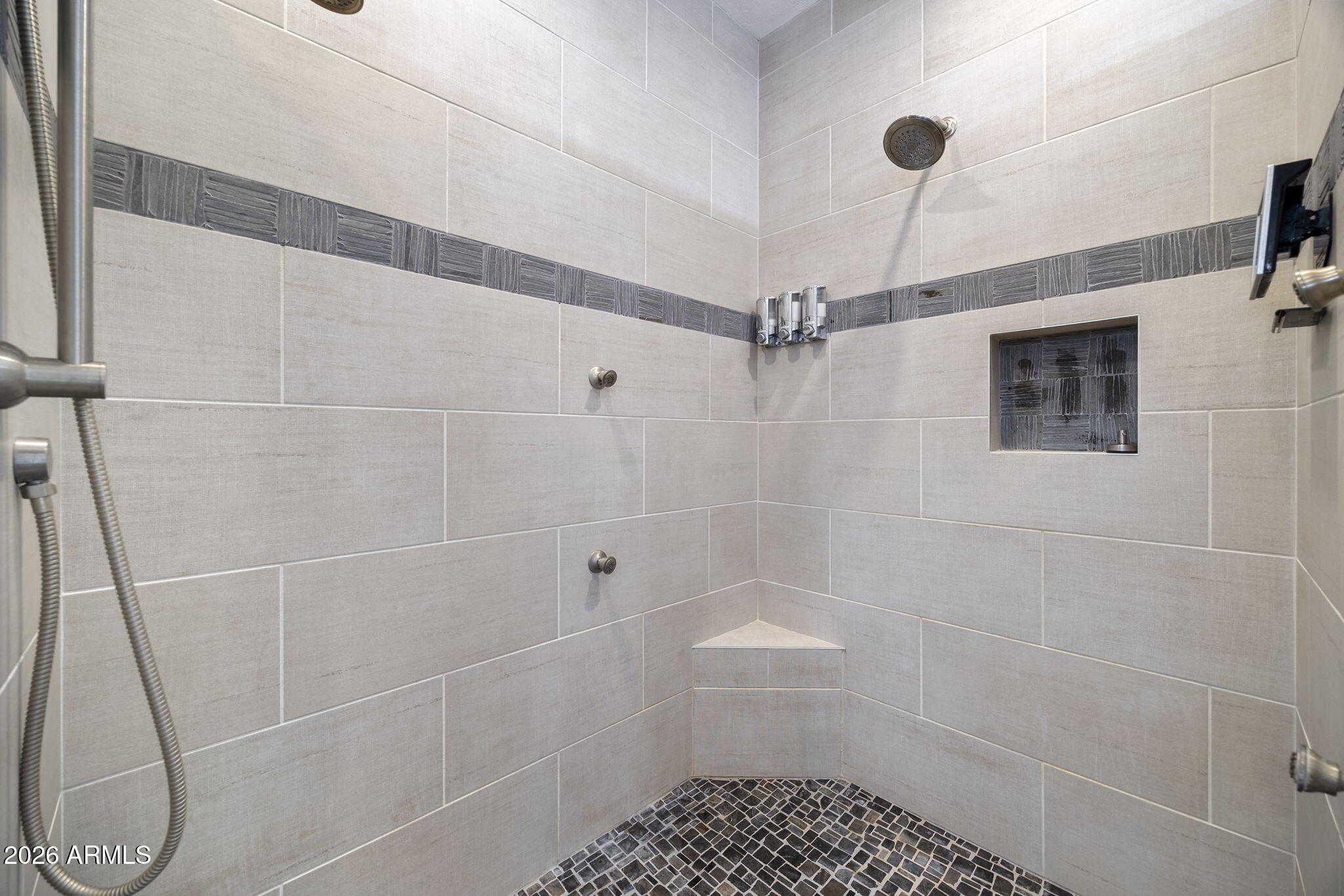 MOUNTAIN GATE UNIT 1 - Residential
