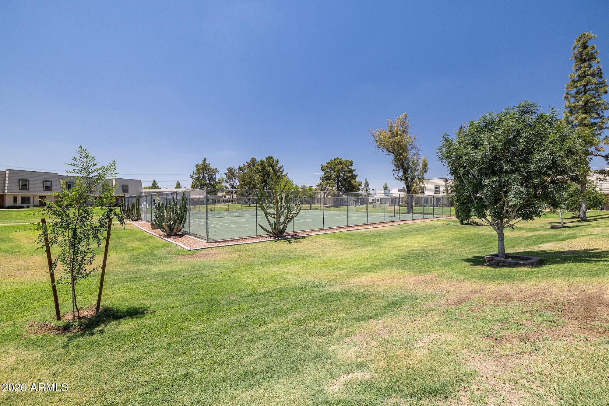 PARK PREMIERE SOUTH TOWNHOUSES - Residential