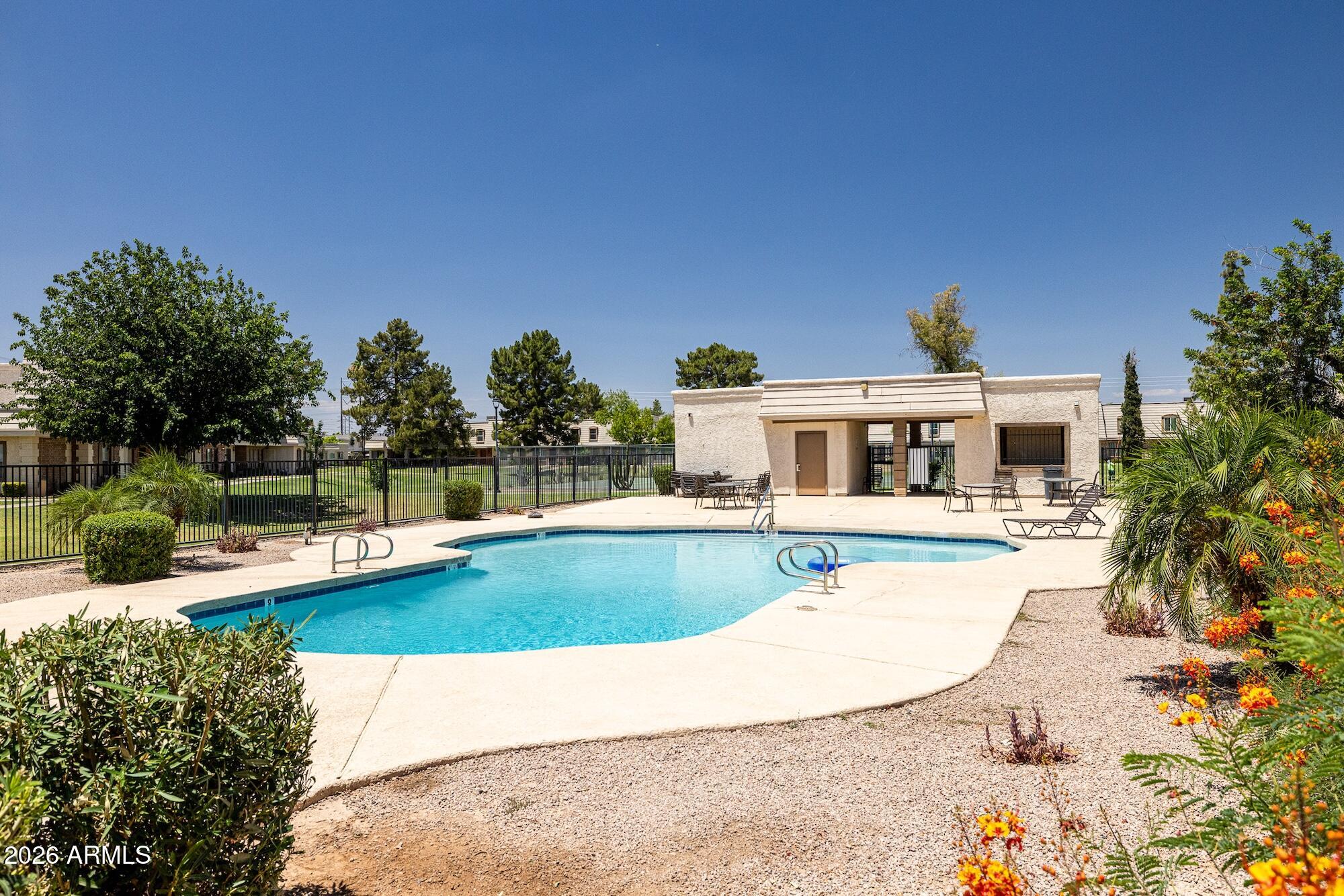 PARK PREMIERE SOUTH TOWNHOUSES - Residential