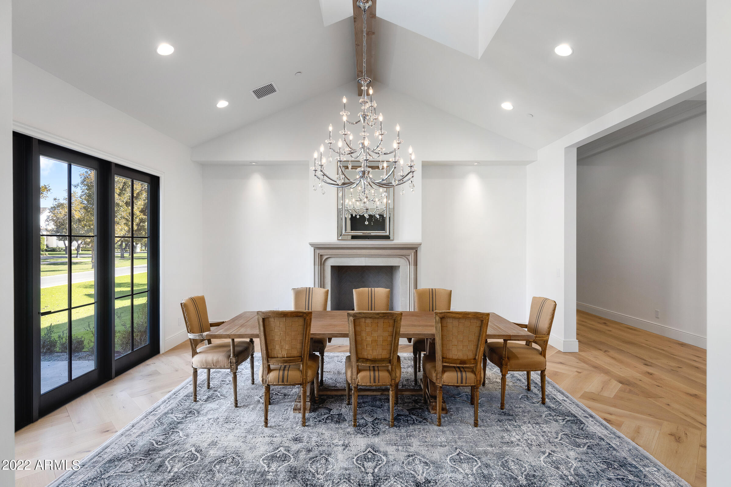 PECAN LIGHTS - Residential