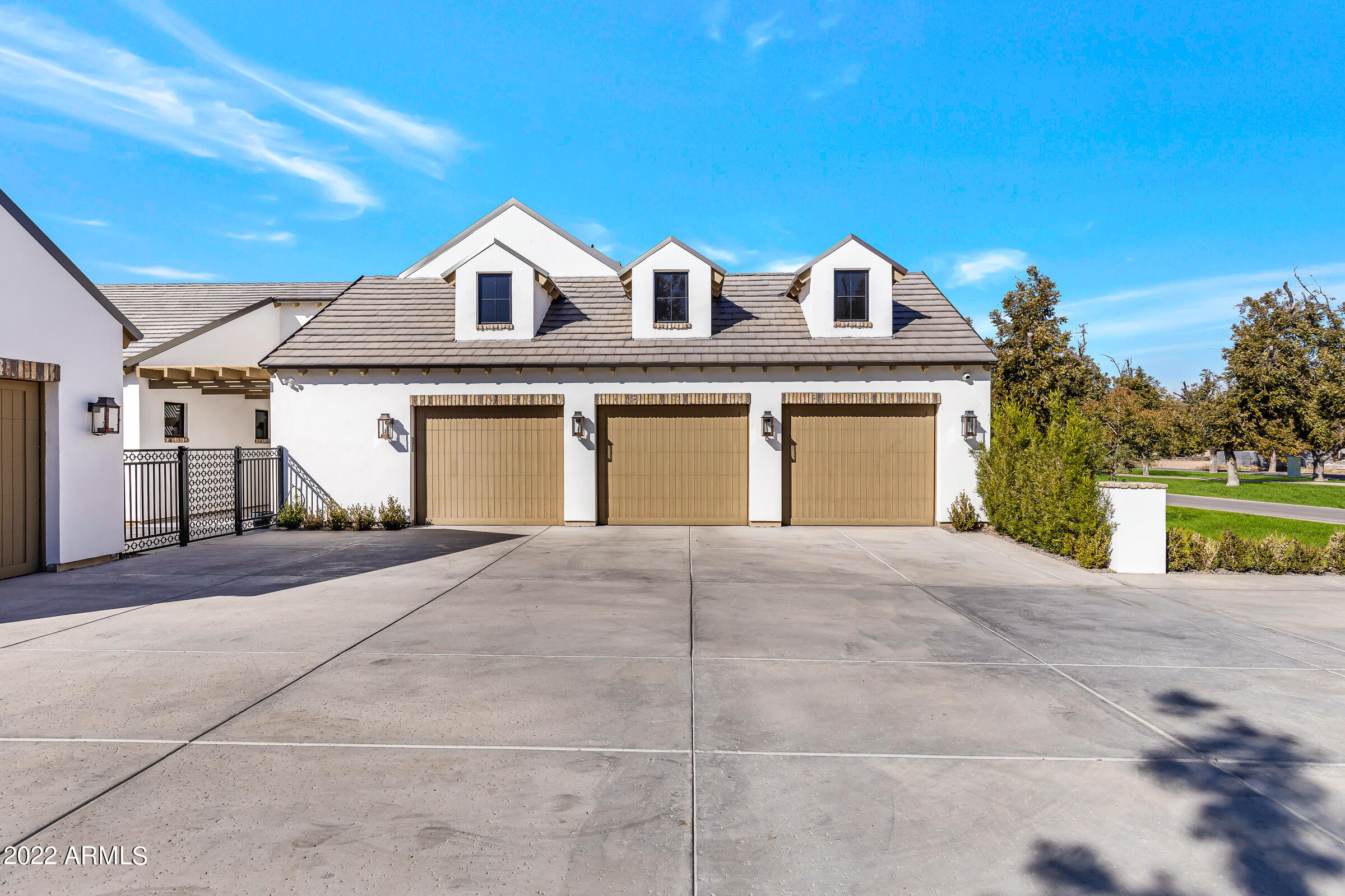 PECAN LIGHTS - Residential