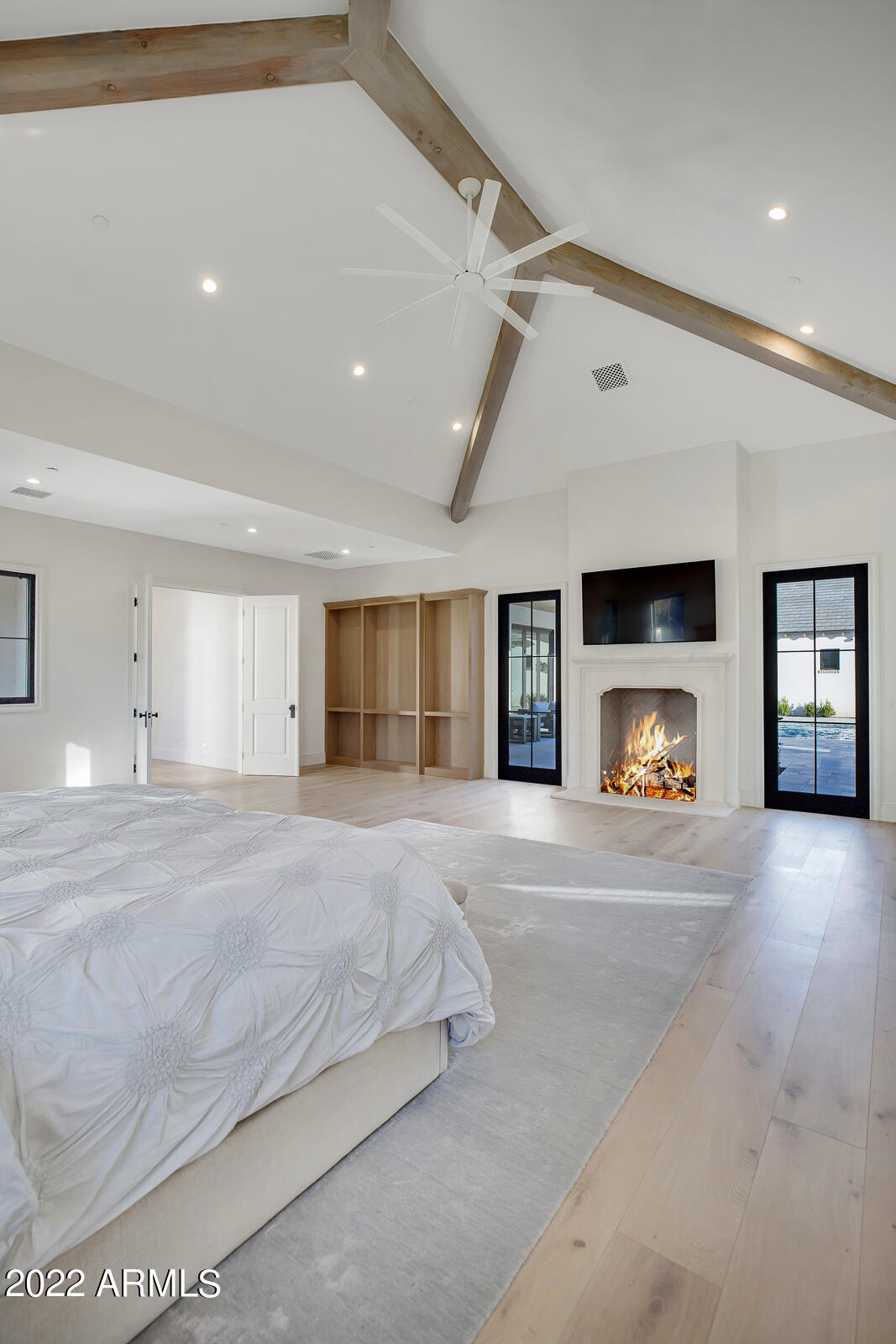 PECAN LIGHTS - Residential