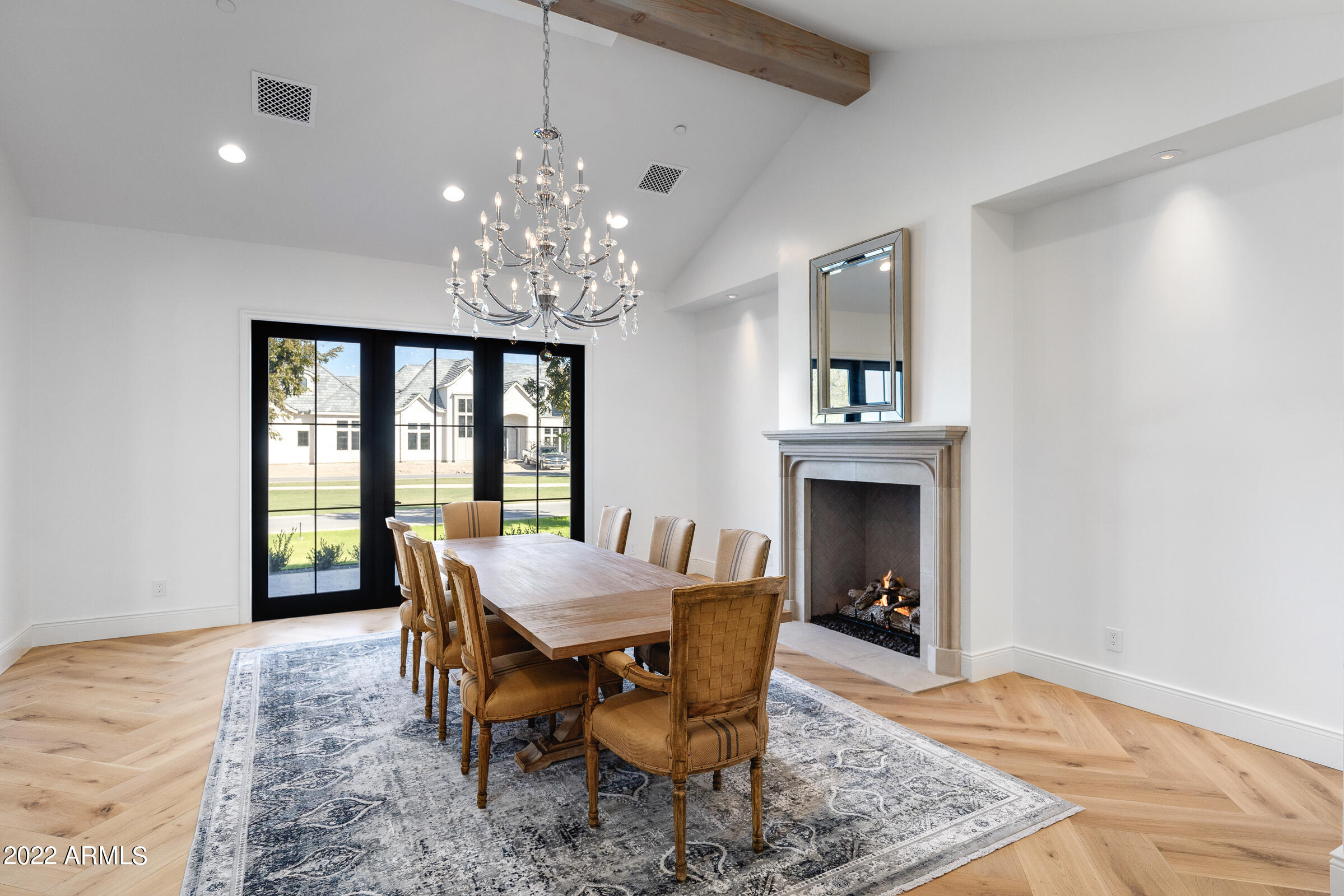 PECAN LIGHTS - Residential