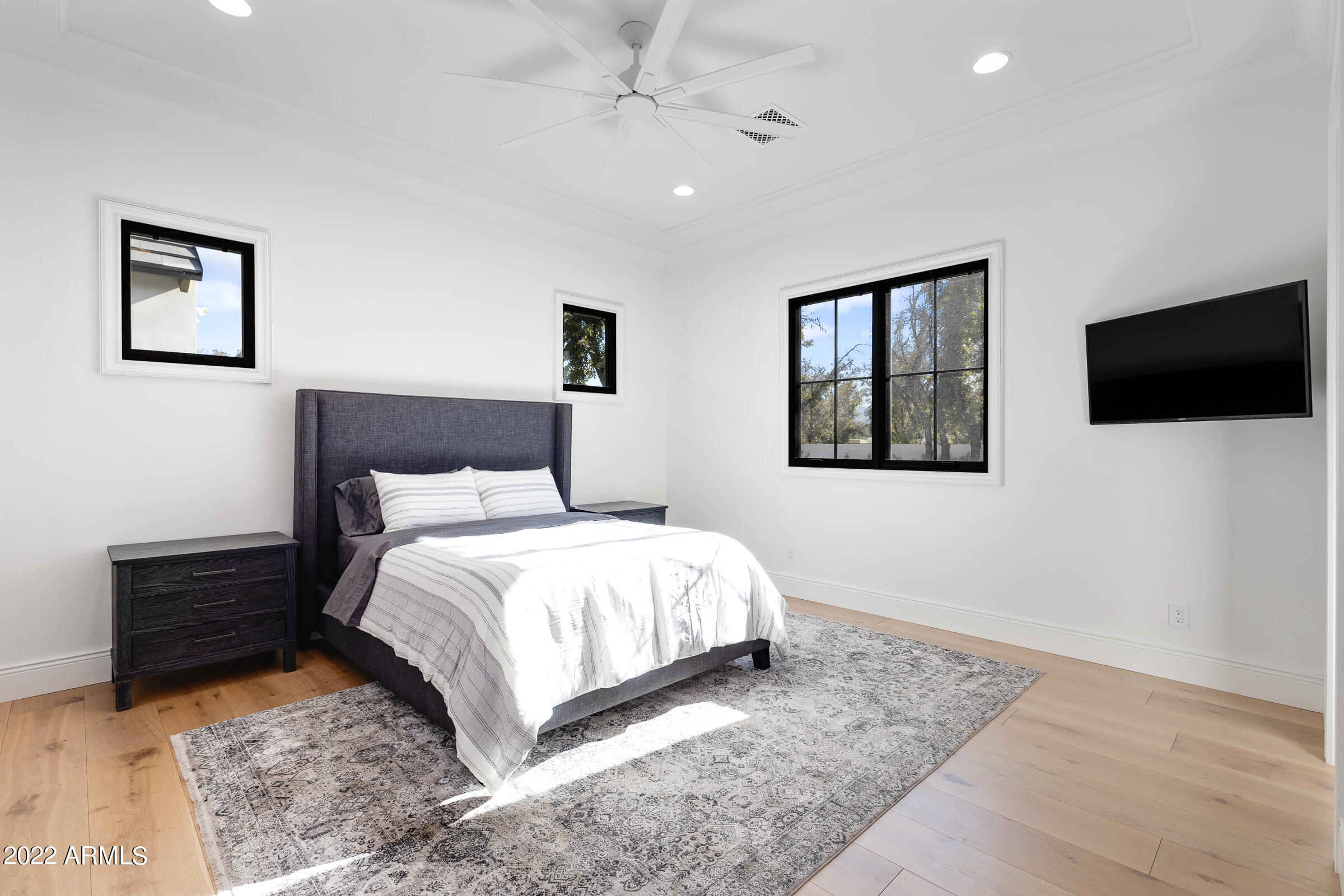 PECAN LIGHTS - Residential