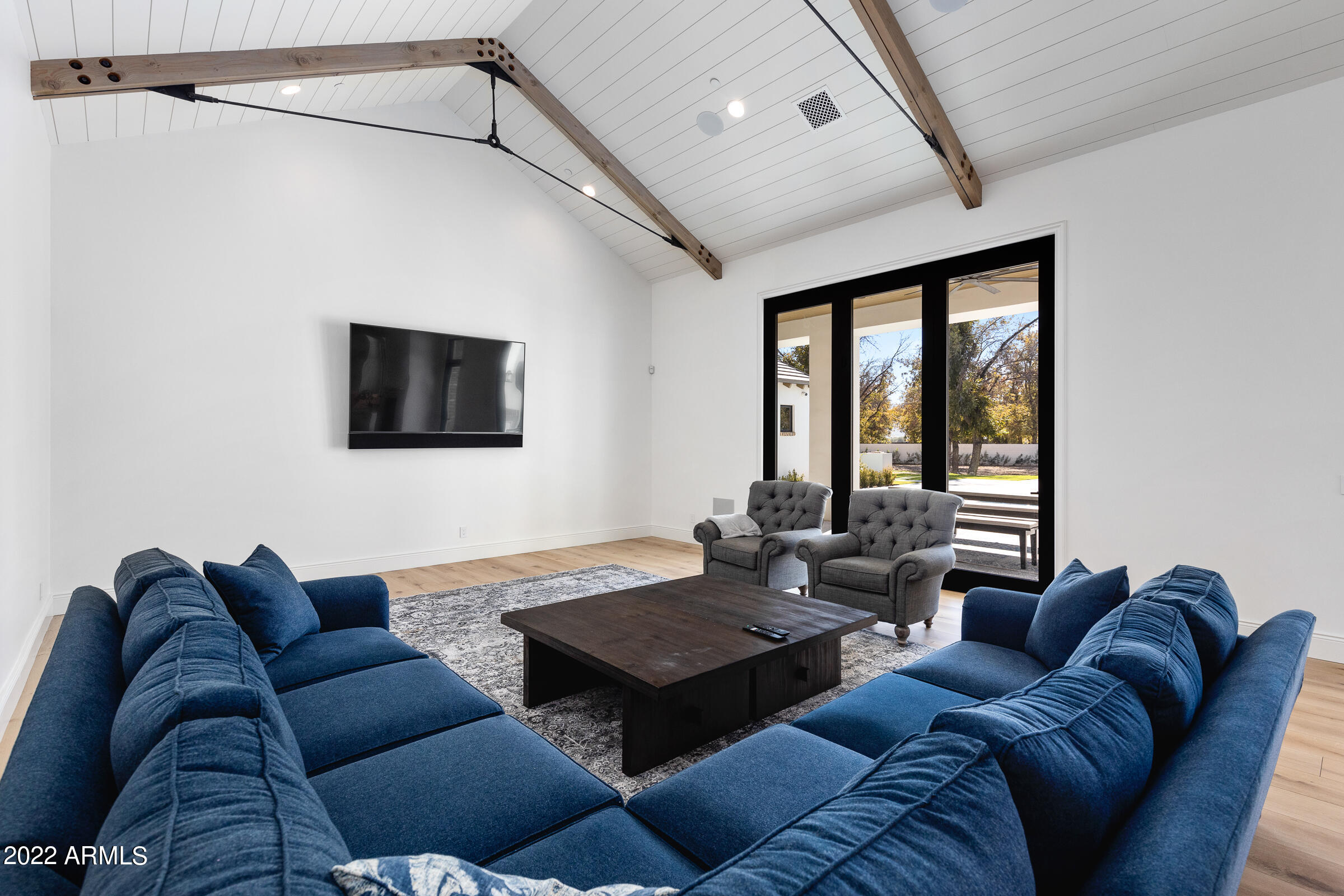 PECAN LIGHTS - Residential