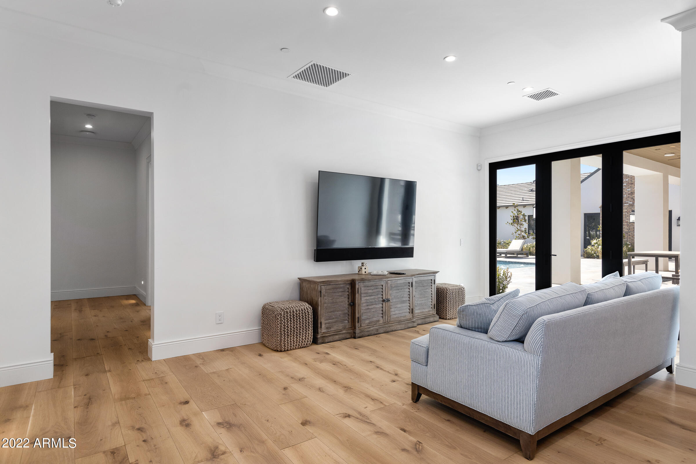 PECAN LIGHTS - Residential