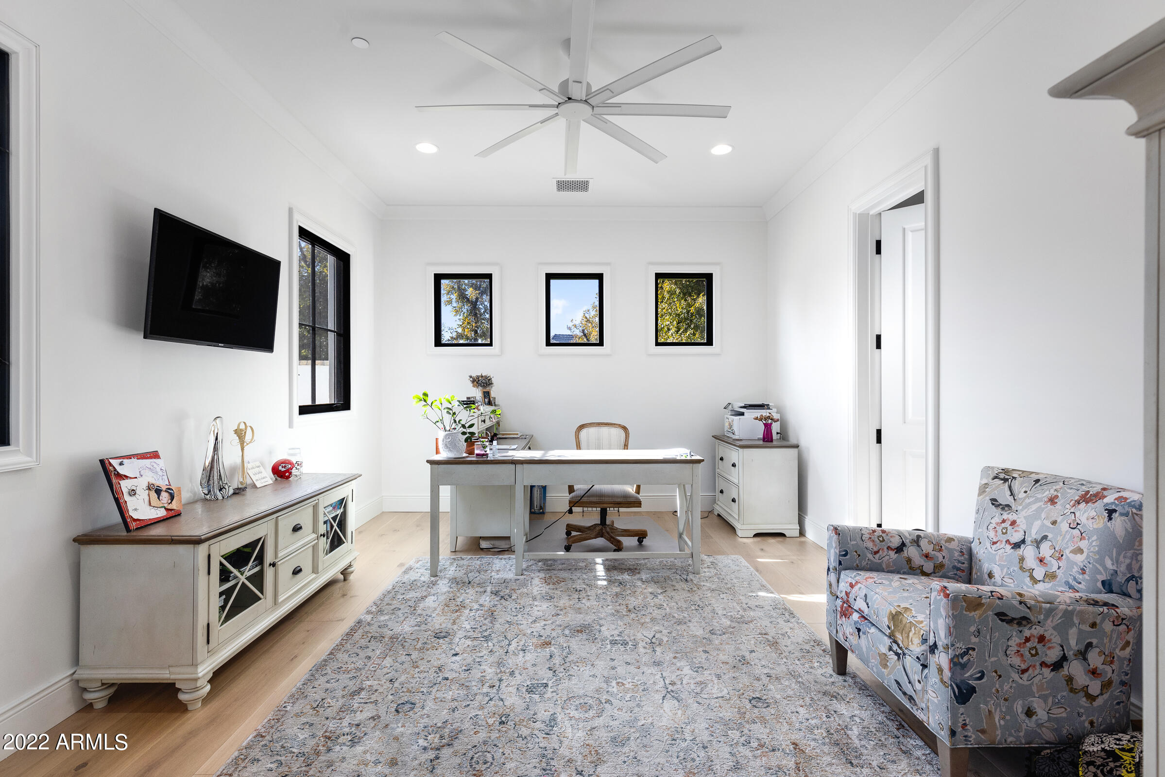 PECAN LIGHTS - Residential
