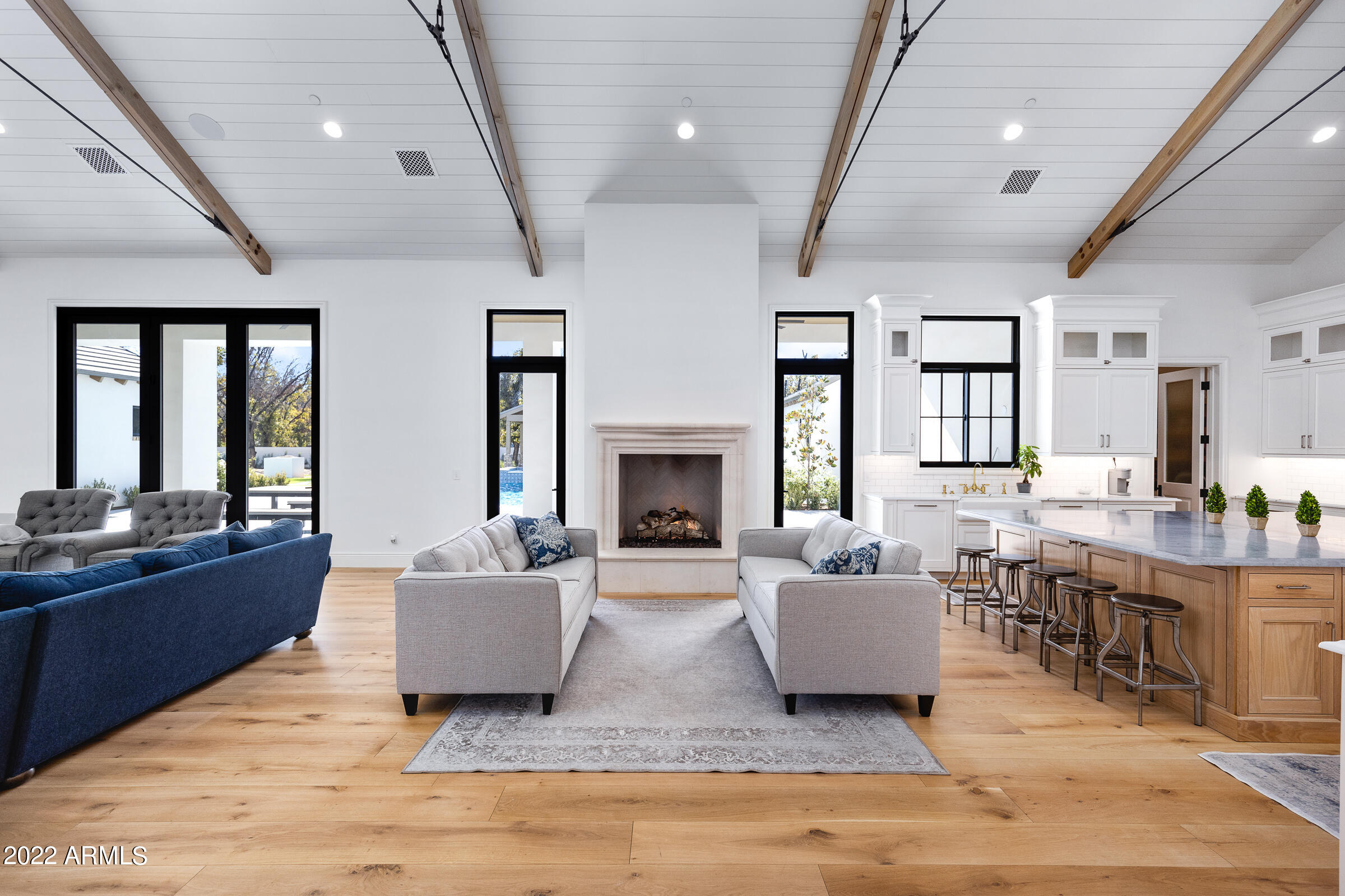 PECAN LIGHTS - Residential