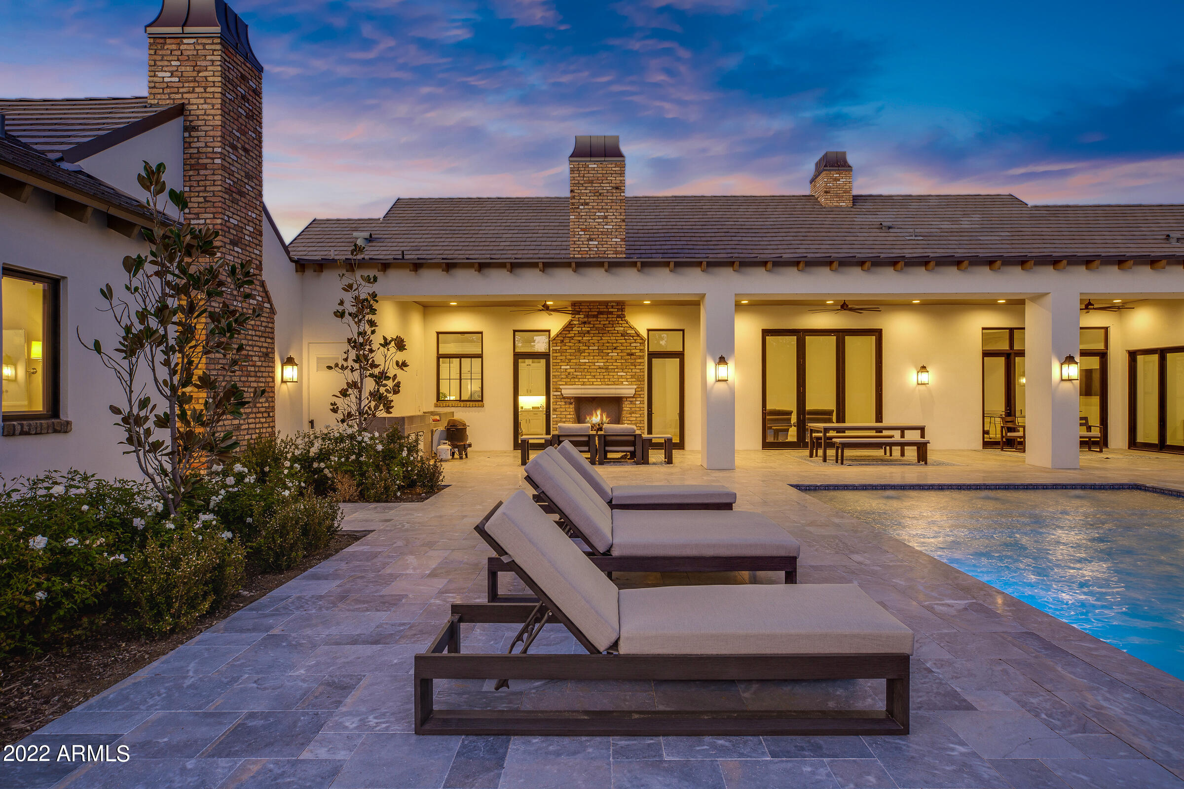 PECAN LIGHTS - Residential