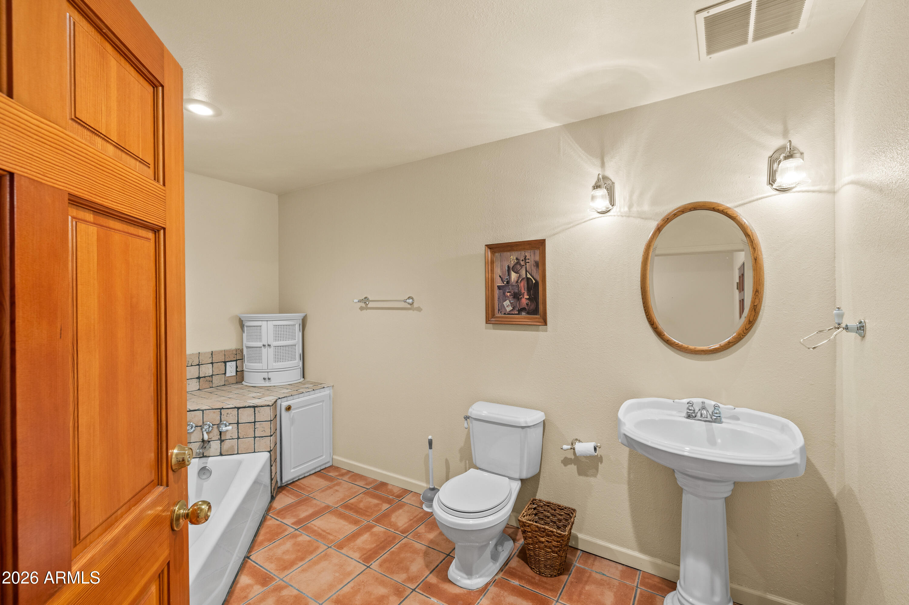 EQUESTRIAN EST AT THE FLAGSTAFF RIDING CLUB RESUB - Residential