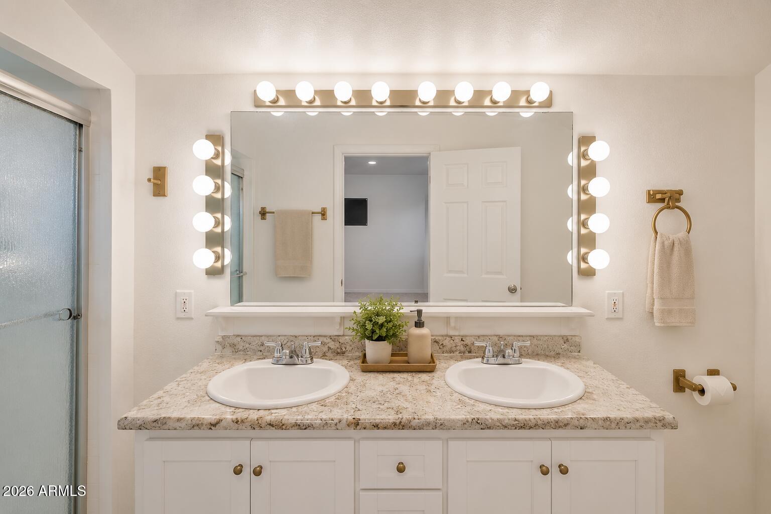 GILBERT ESTATES - Residential