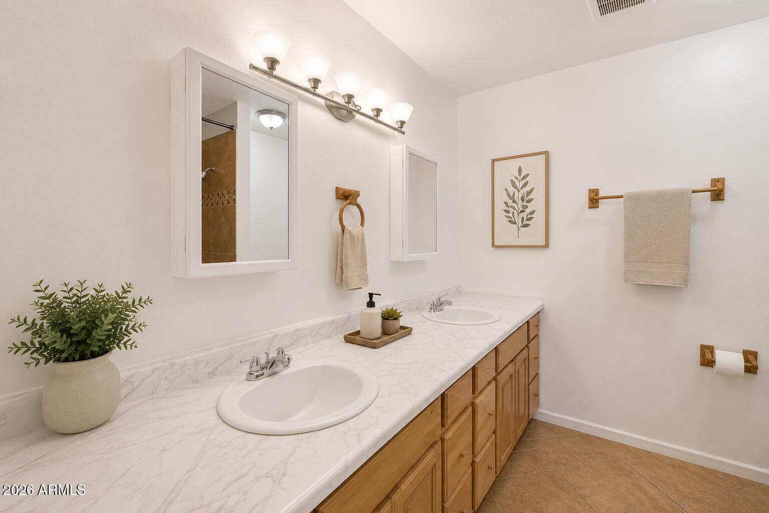 GILBERT ESTATES - Residential