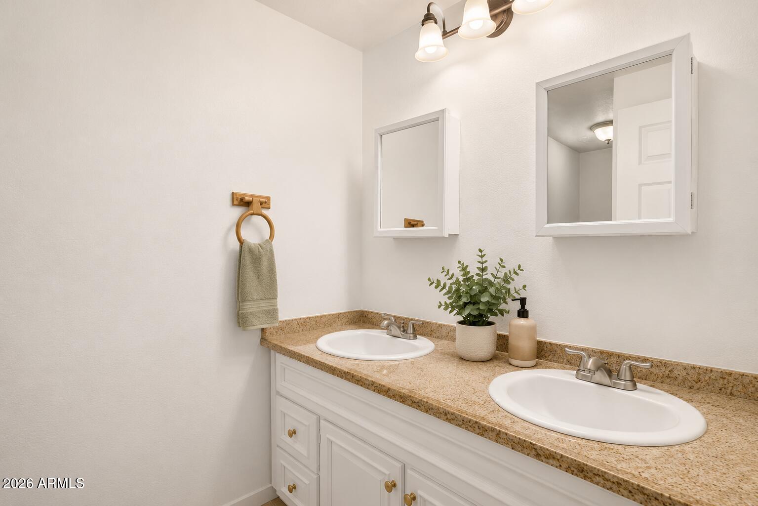 GILBERT ESTATES - Residential