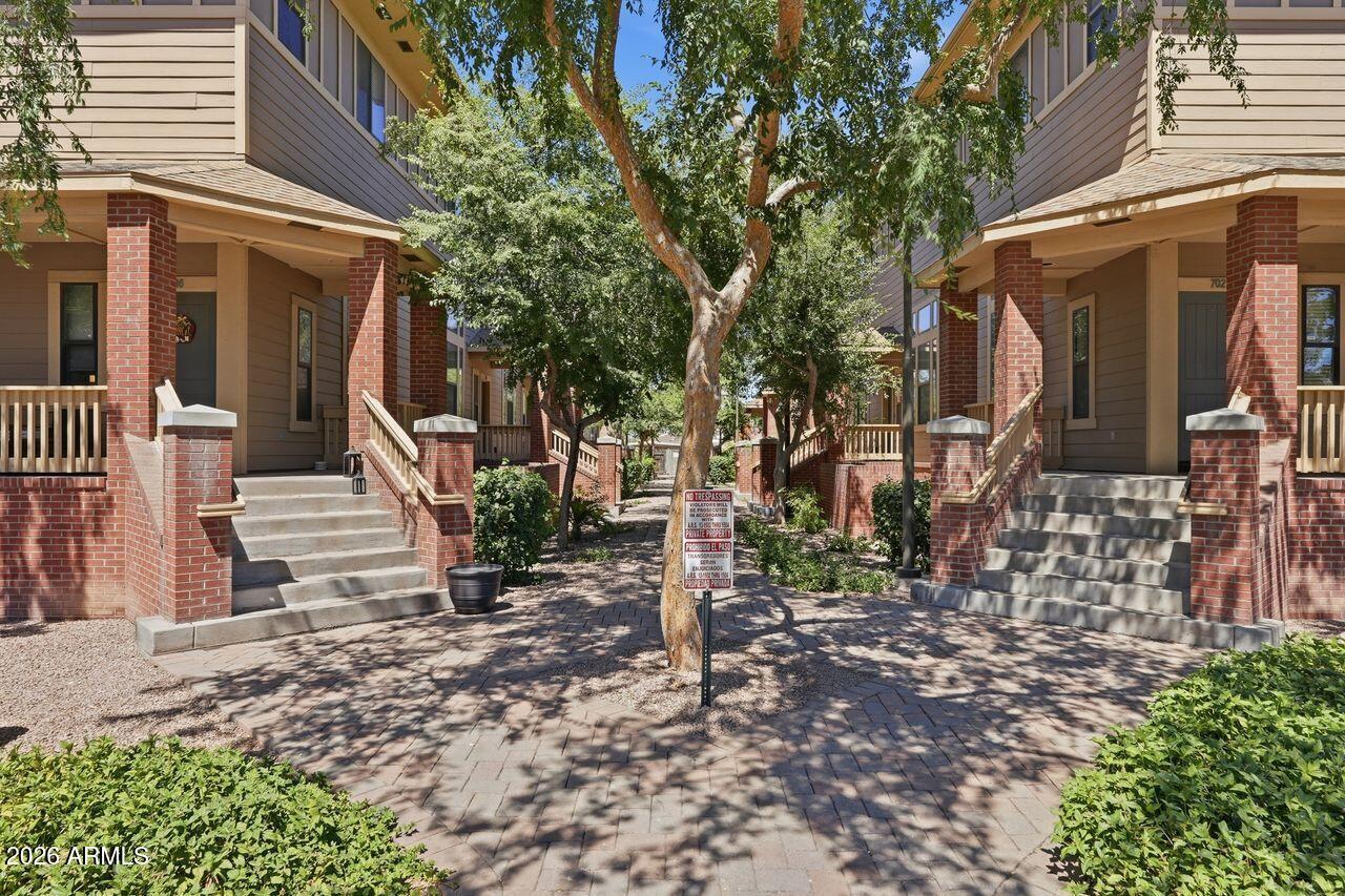 ABBY LANE - Residential