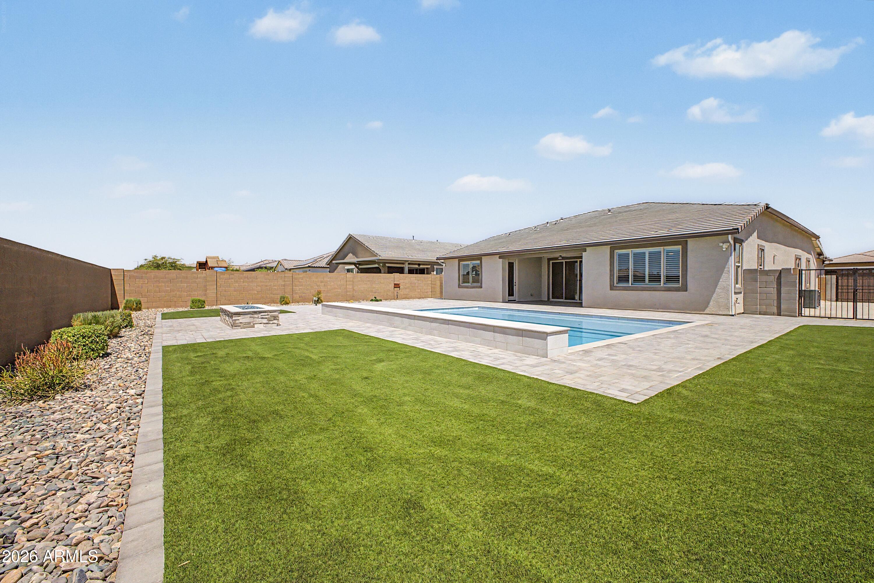 Falcon Ridge - Residential