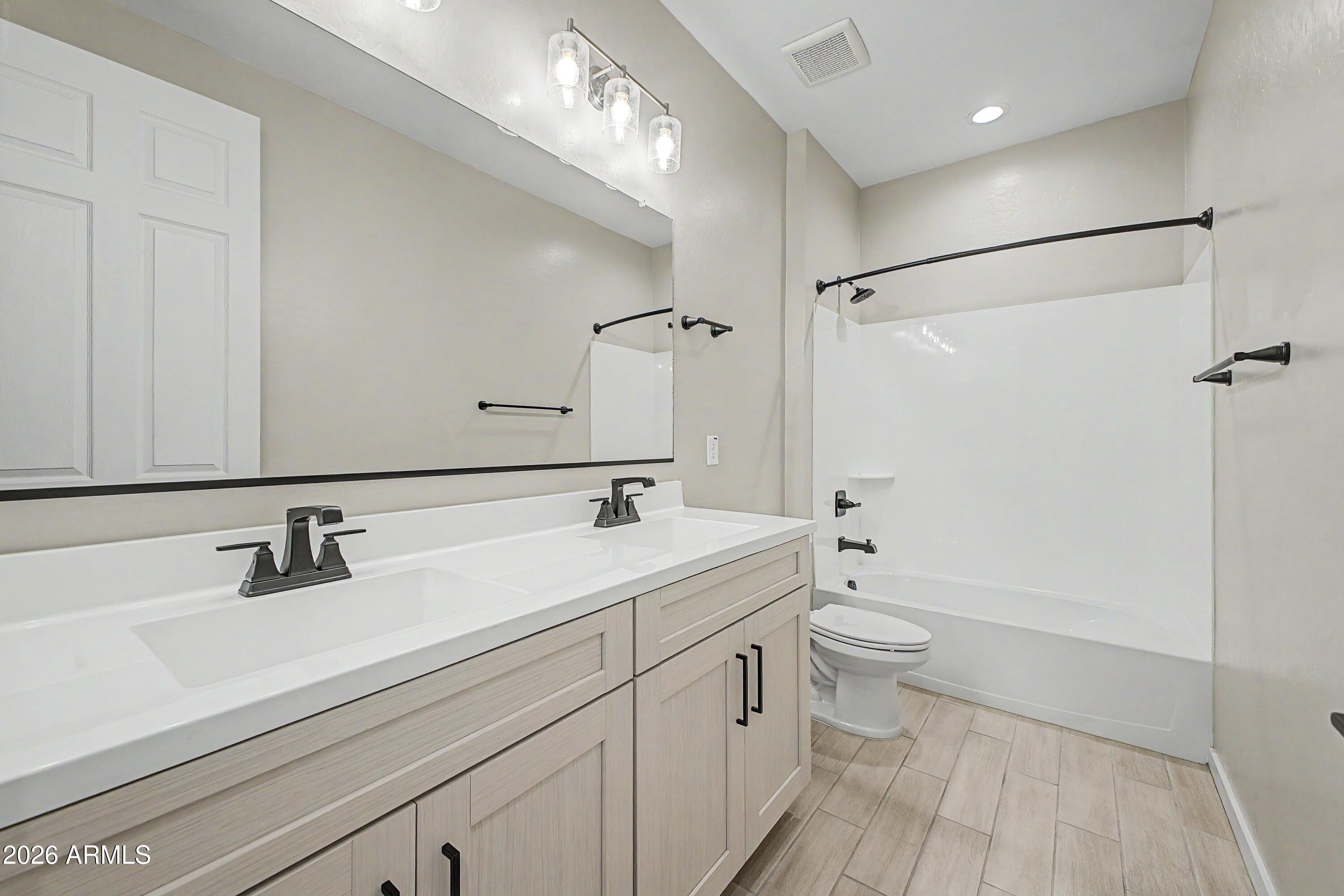 Falcon Ridge - Residential