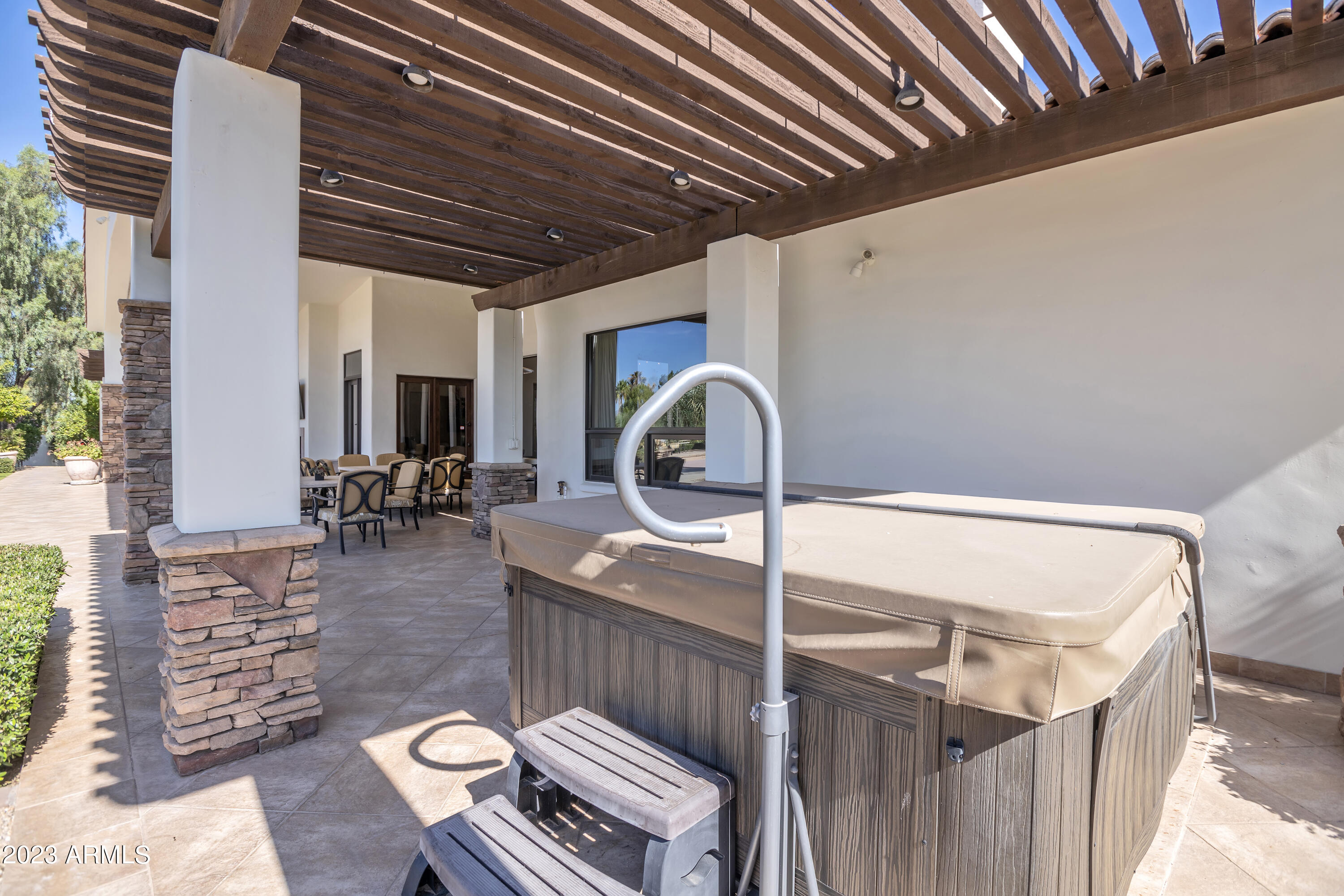 PV MANOR - Residential