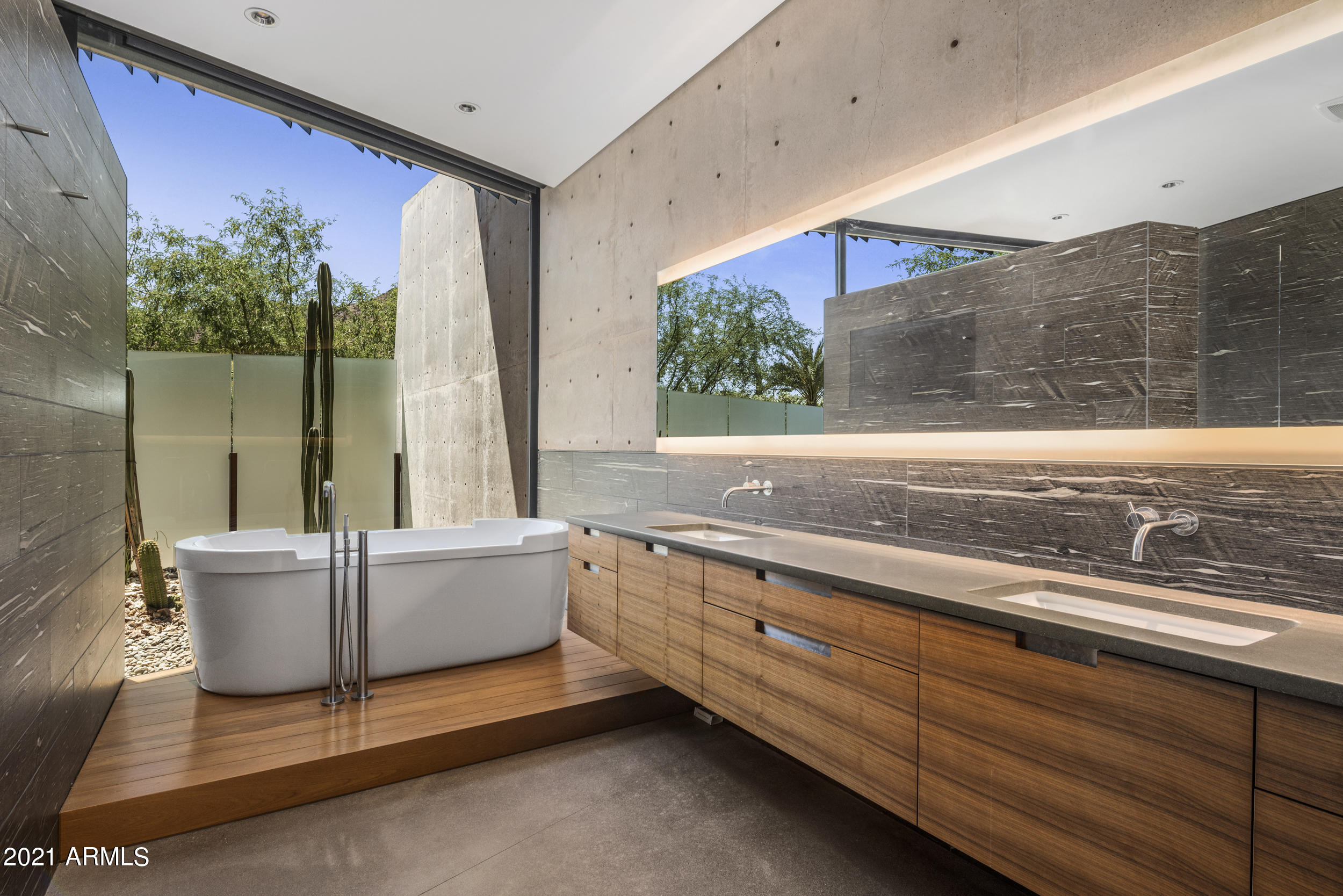 NAUNI VALLEY RANCH 5 - Residential