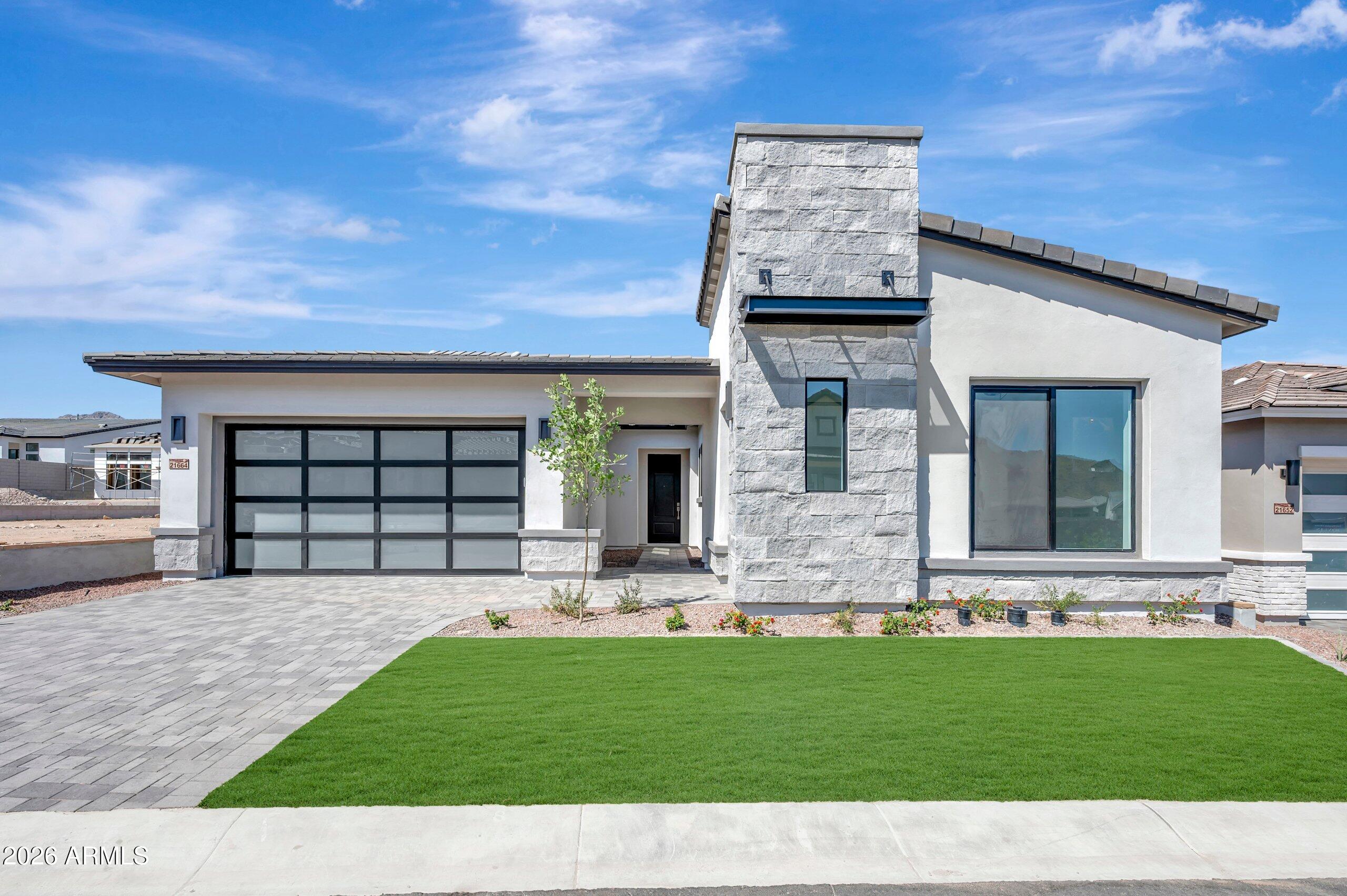 VERRADO REGENT HILLS PHASE 3A - Residential