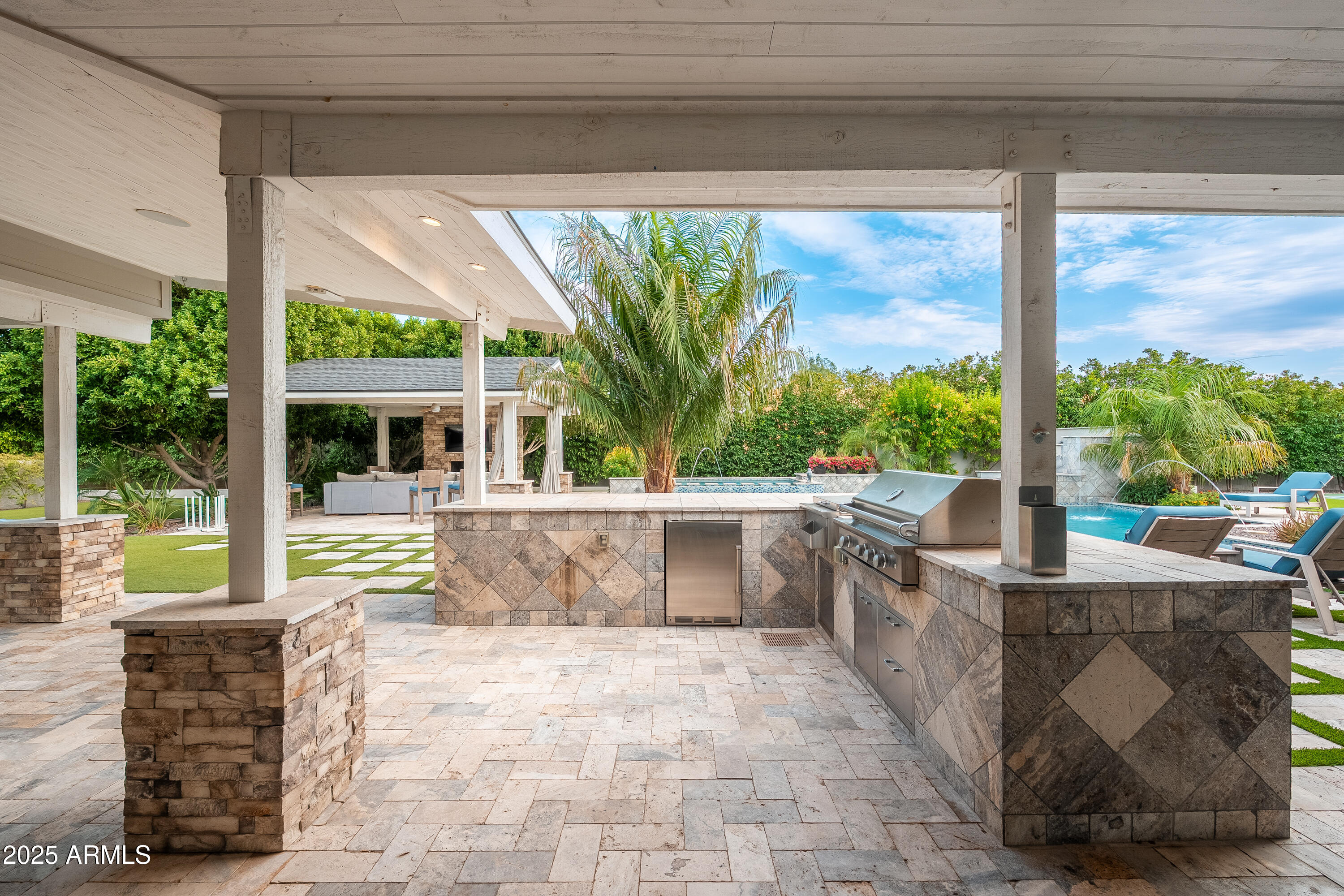 DEL RAY ESTATES - Residential