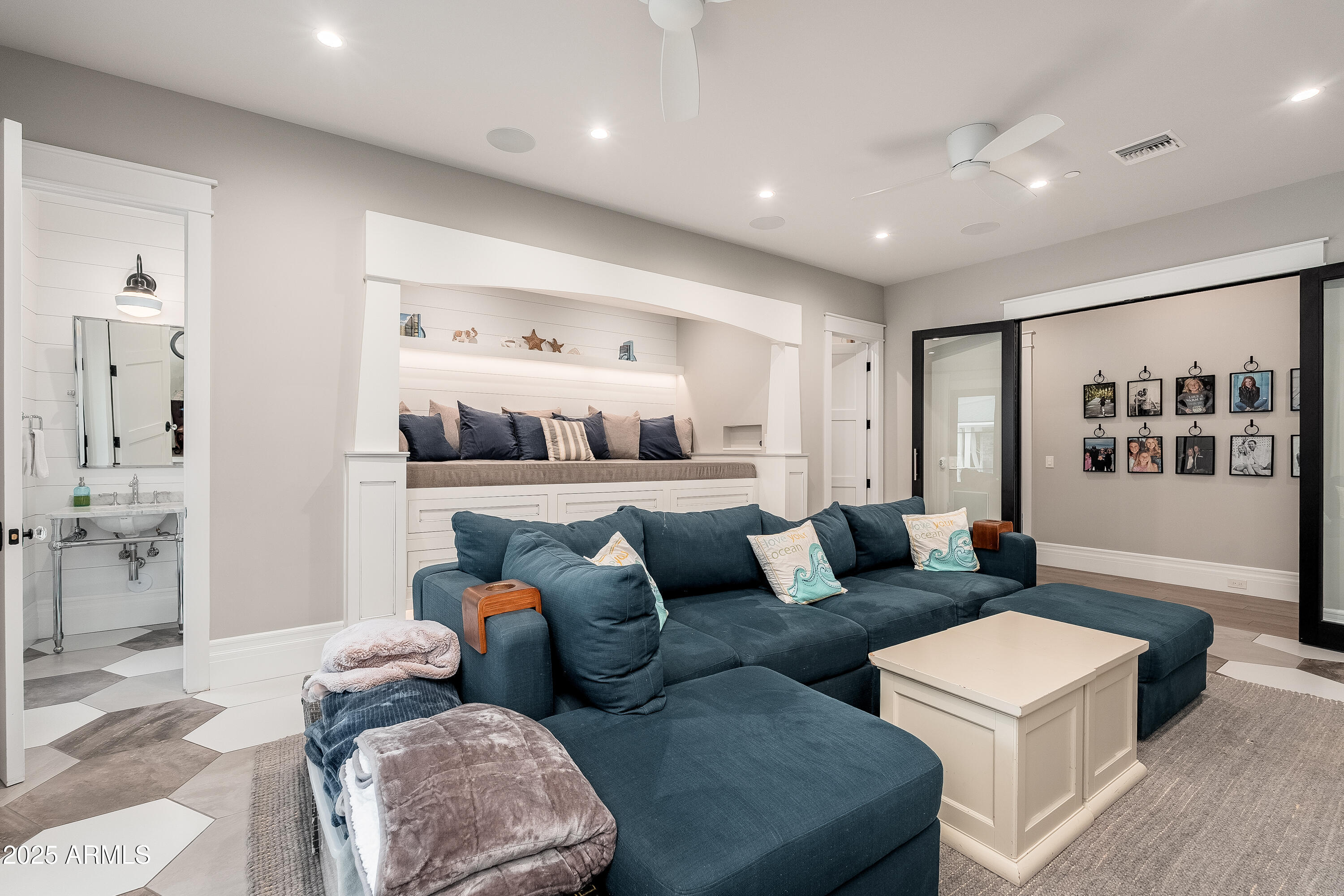 DEL RAY ESTATES - Residential