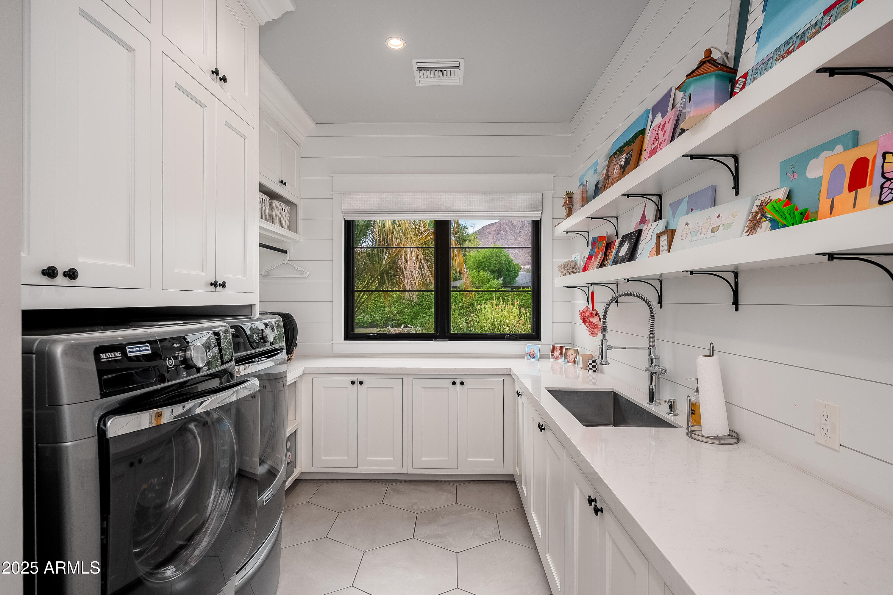 DEL RAY ESTATES - Residential