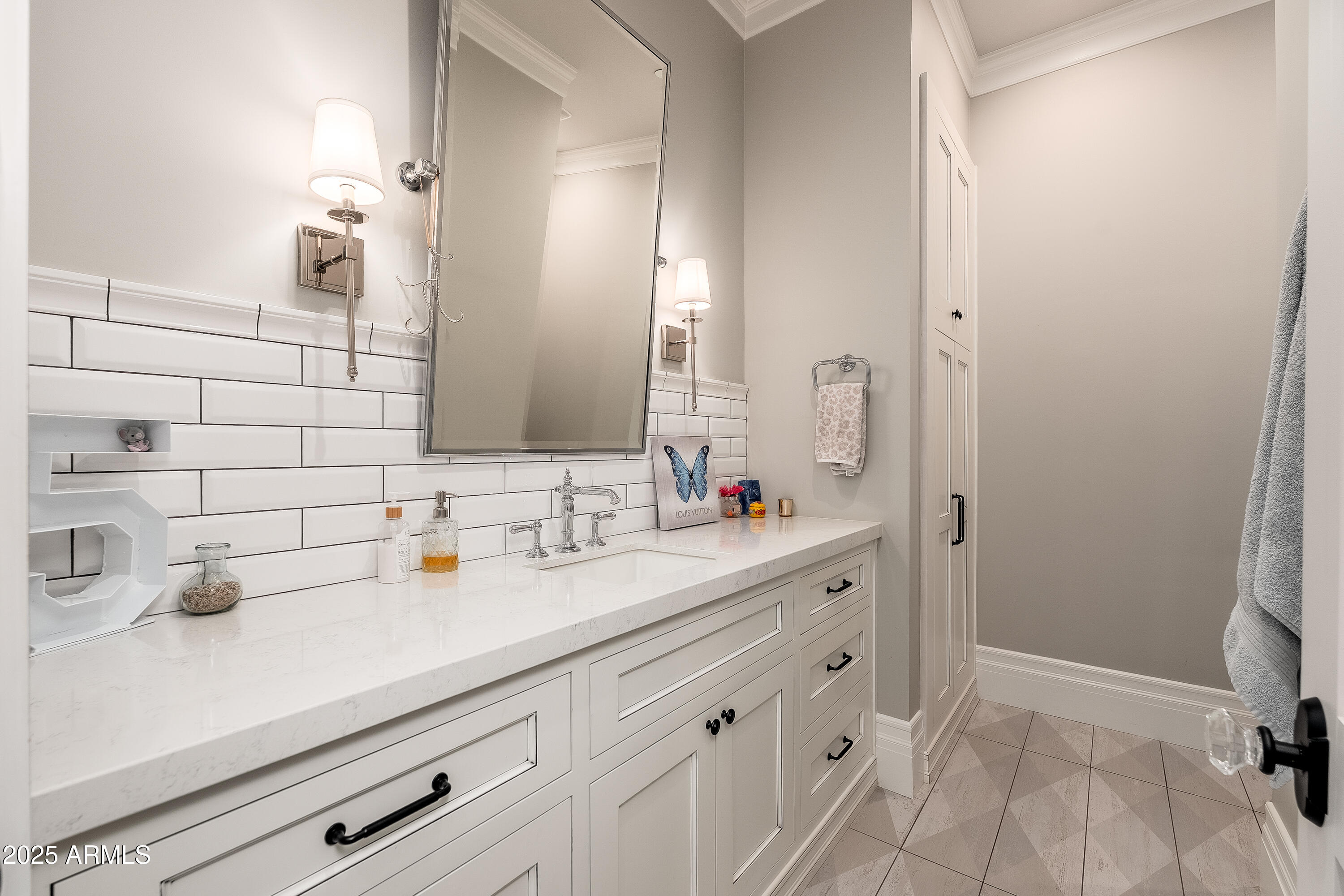 DEL RAY ESTATES - Residential