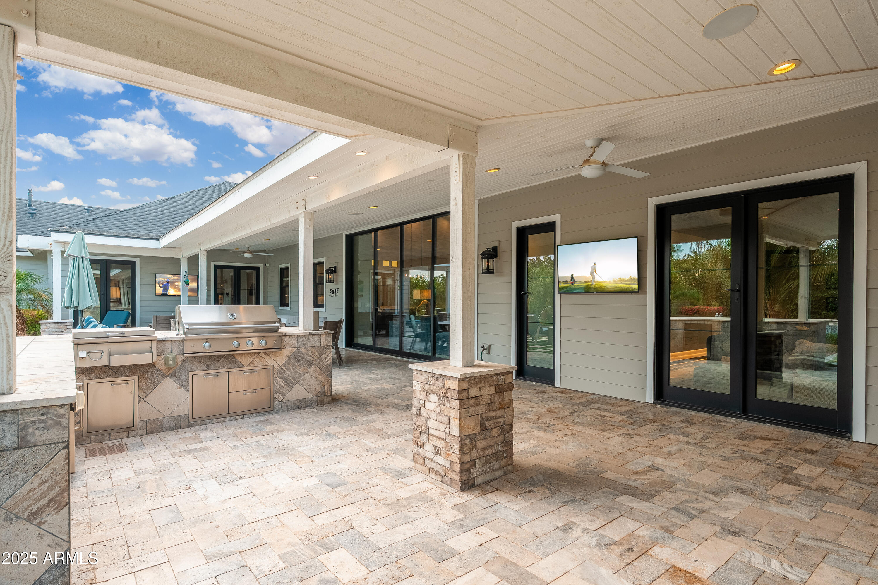 DEL RAY ESTATES - Residential