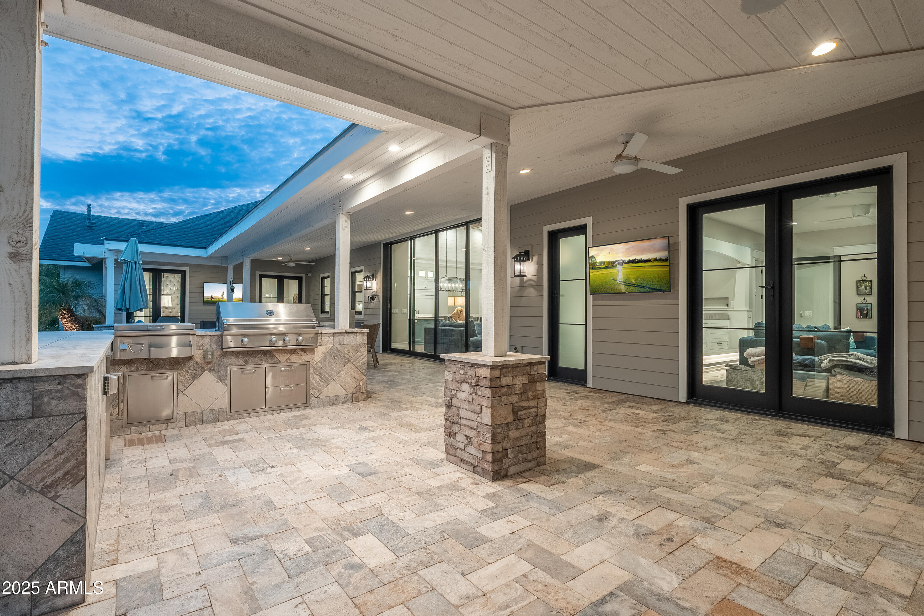DEL RAY ESTATES - Residential
