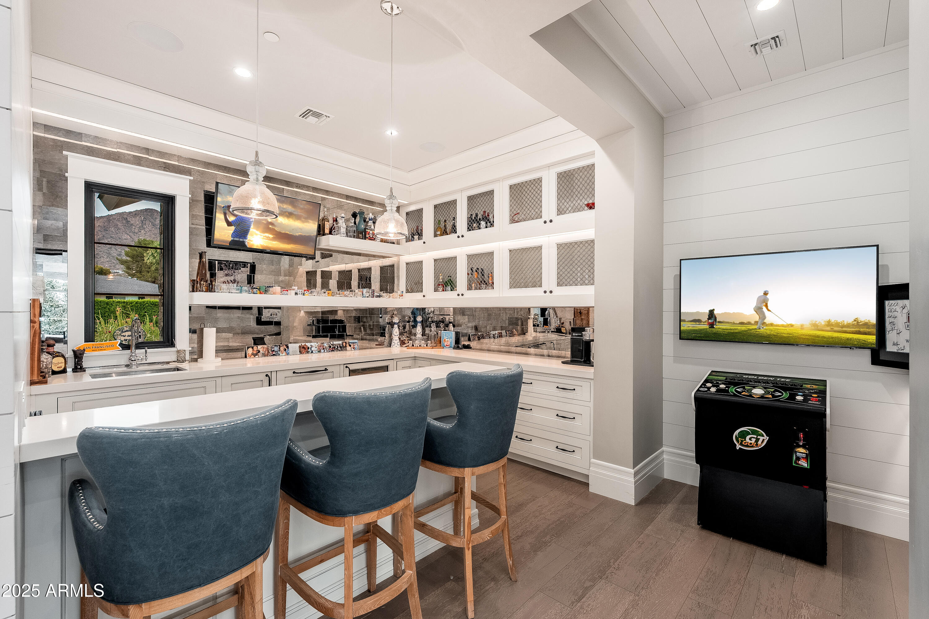 DEL RAY ESTATES - Residential