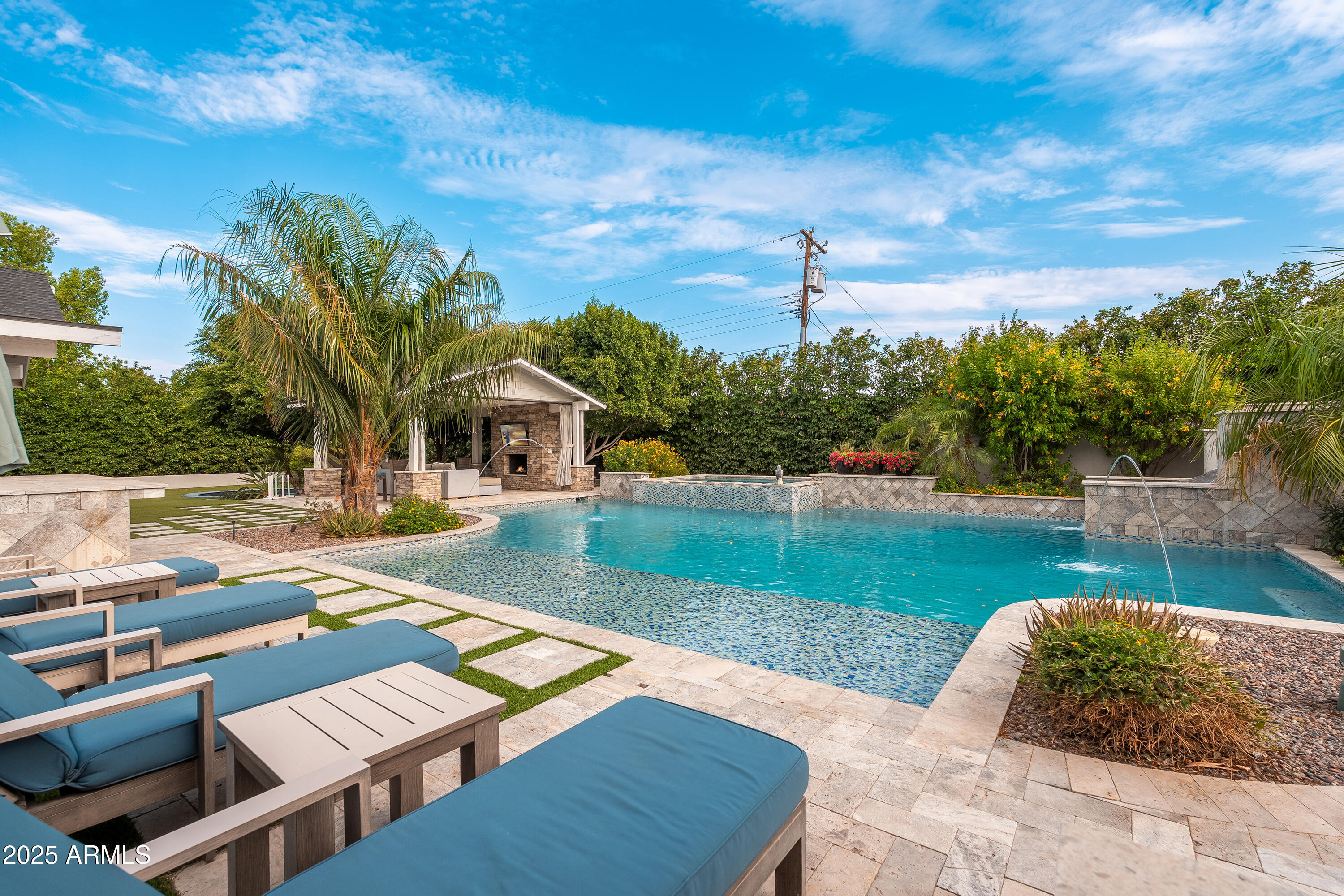 DEL RAY ESTATES - Residential