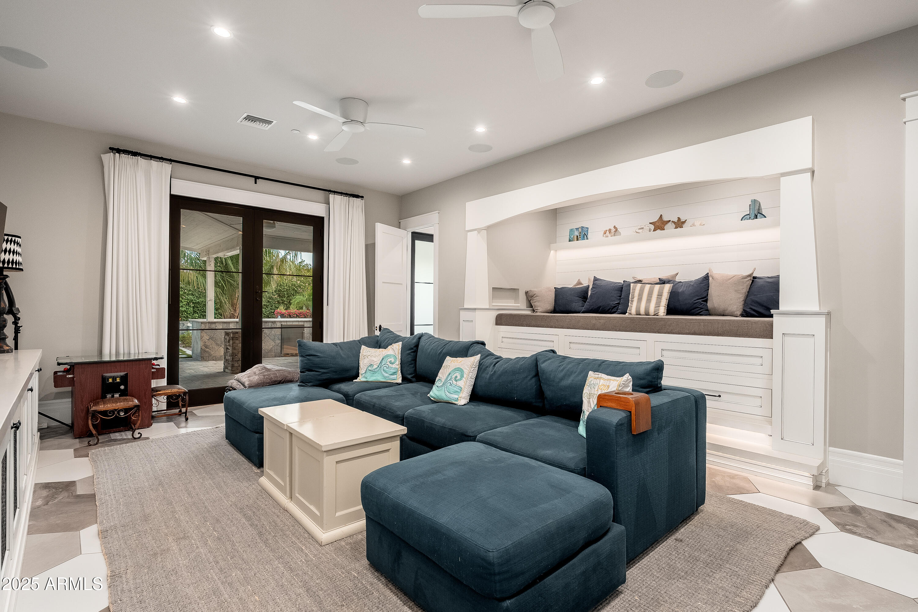 DEL RAY ESTATES - Residential