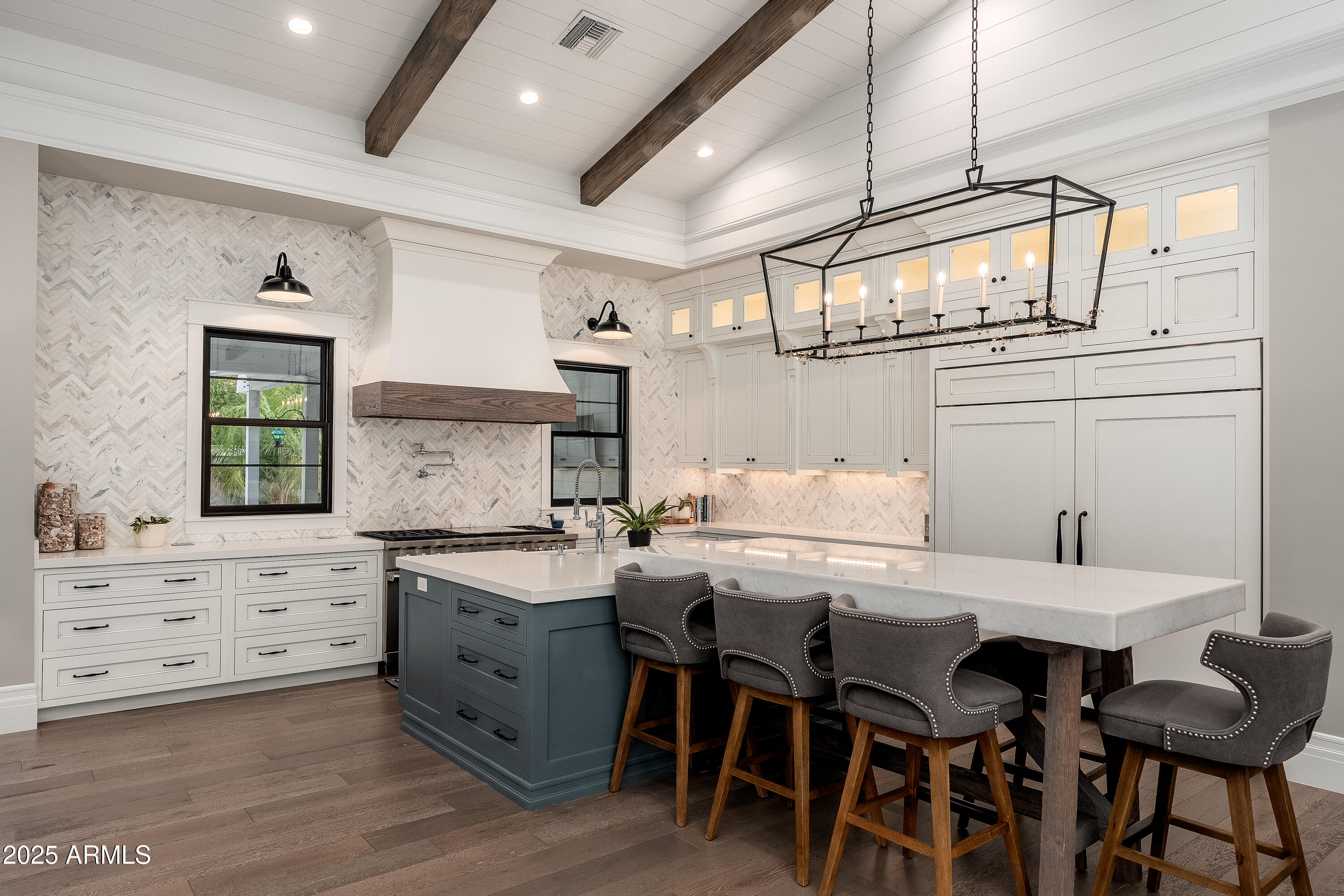 DEL RAY ESTATES - Residential