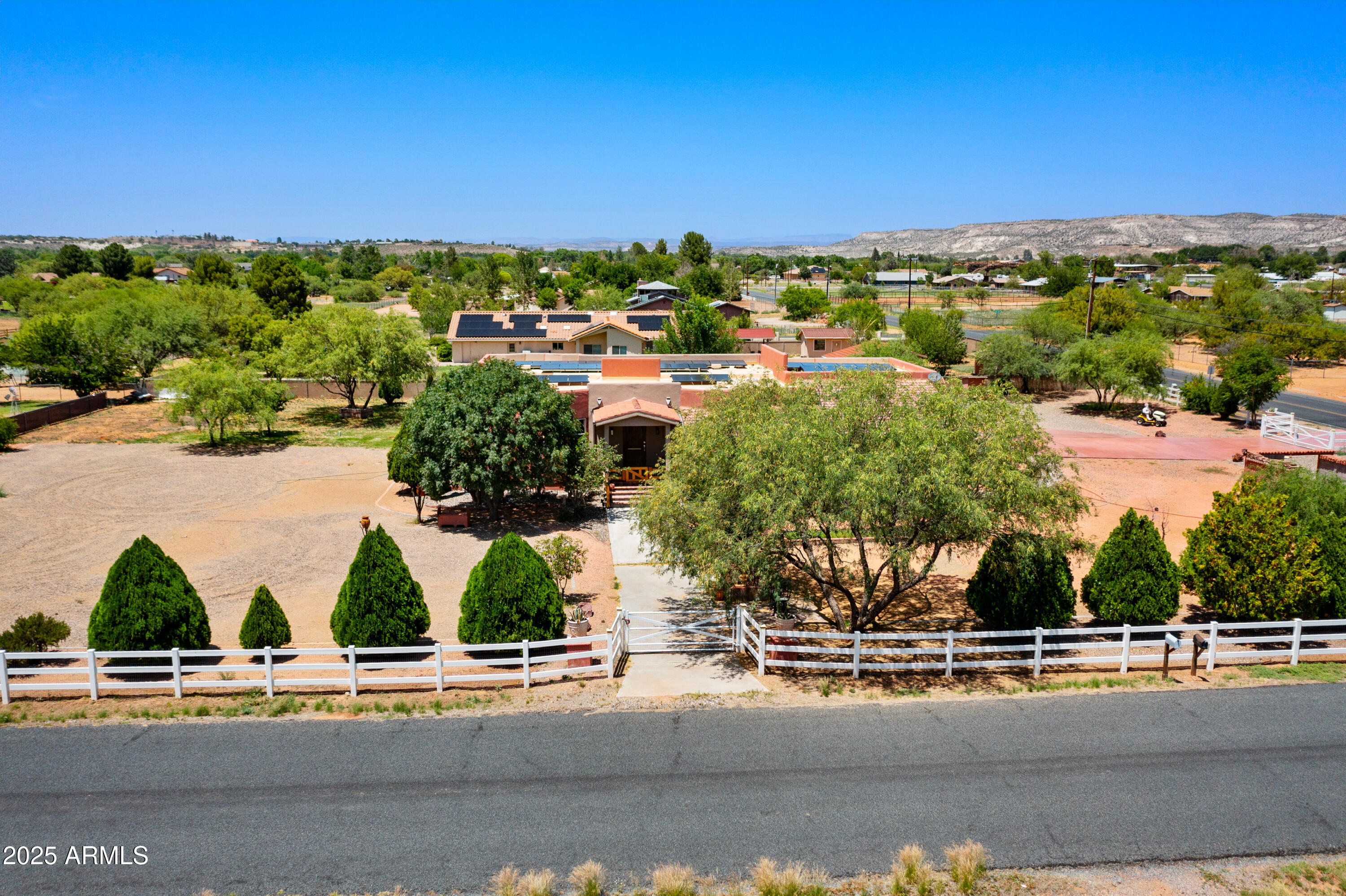 COUNTRY ESTATES UNIT 3 - Residential
