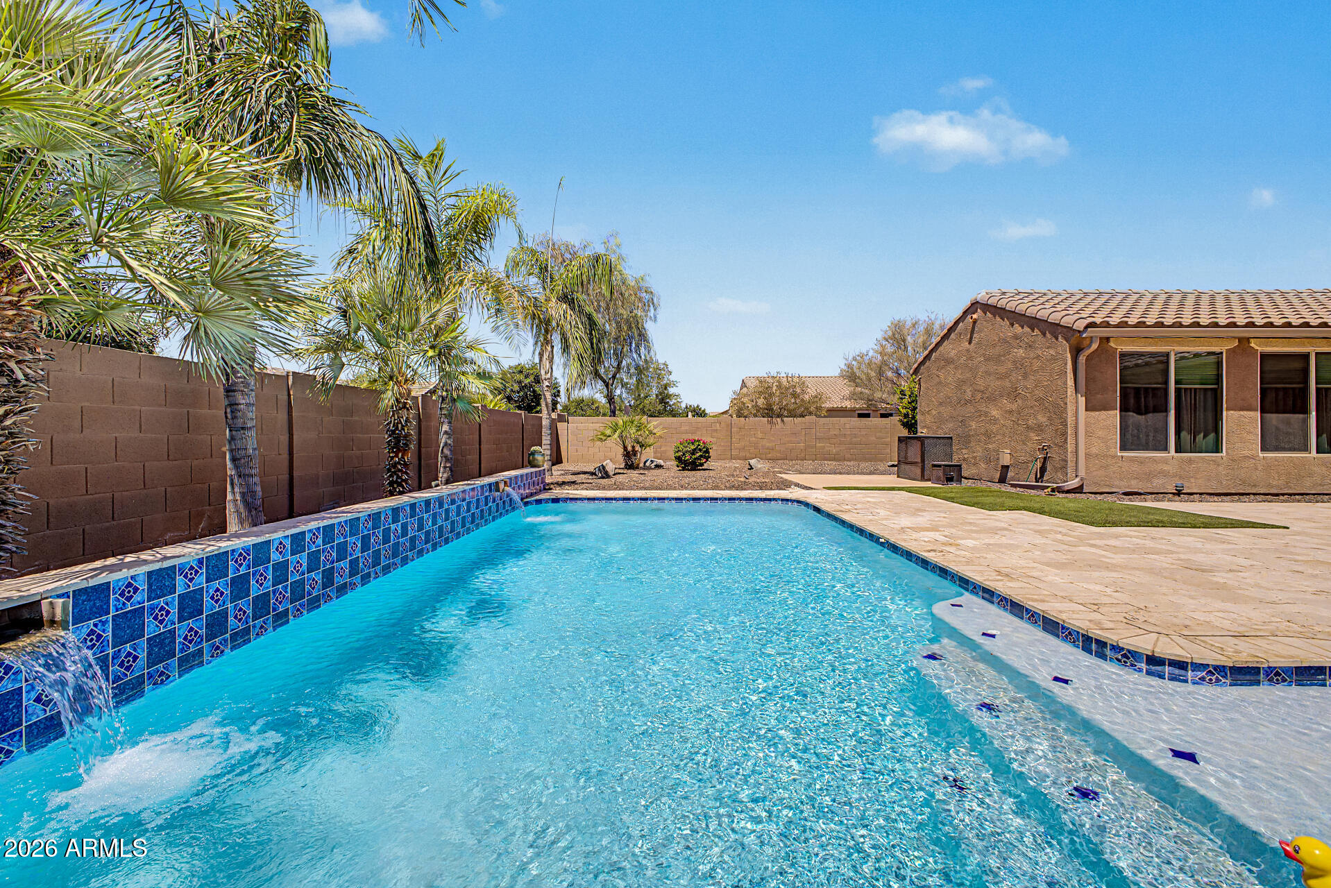 LUCIA AT QUEEN CREEK - Residential