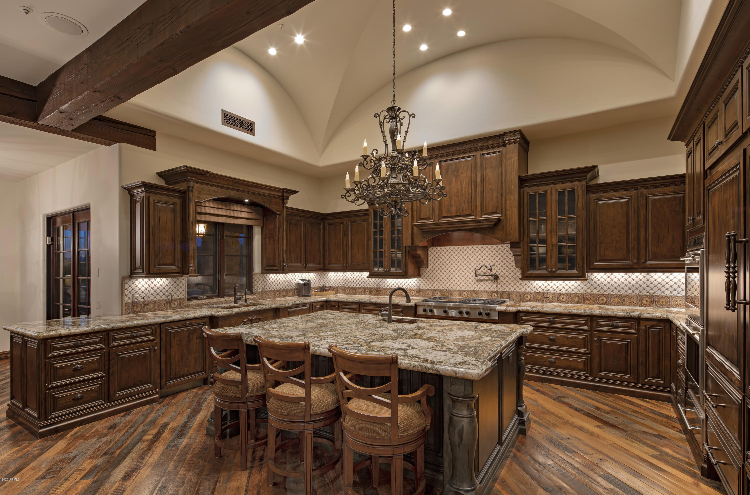 ESTANCIA - Residential