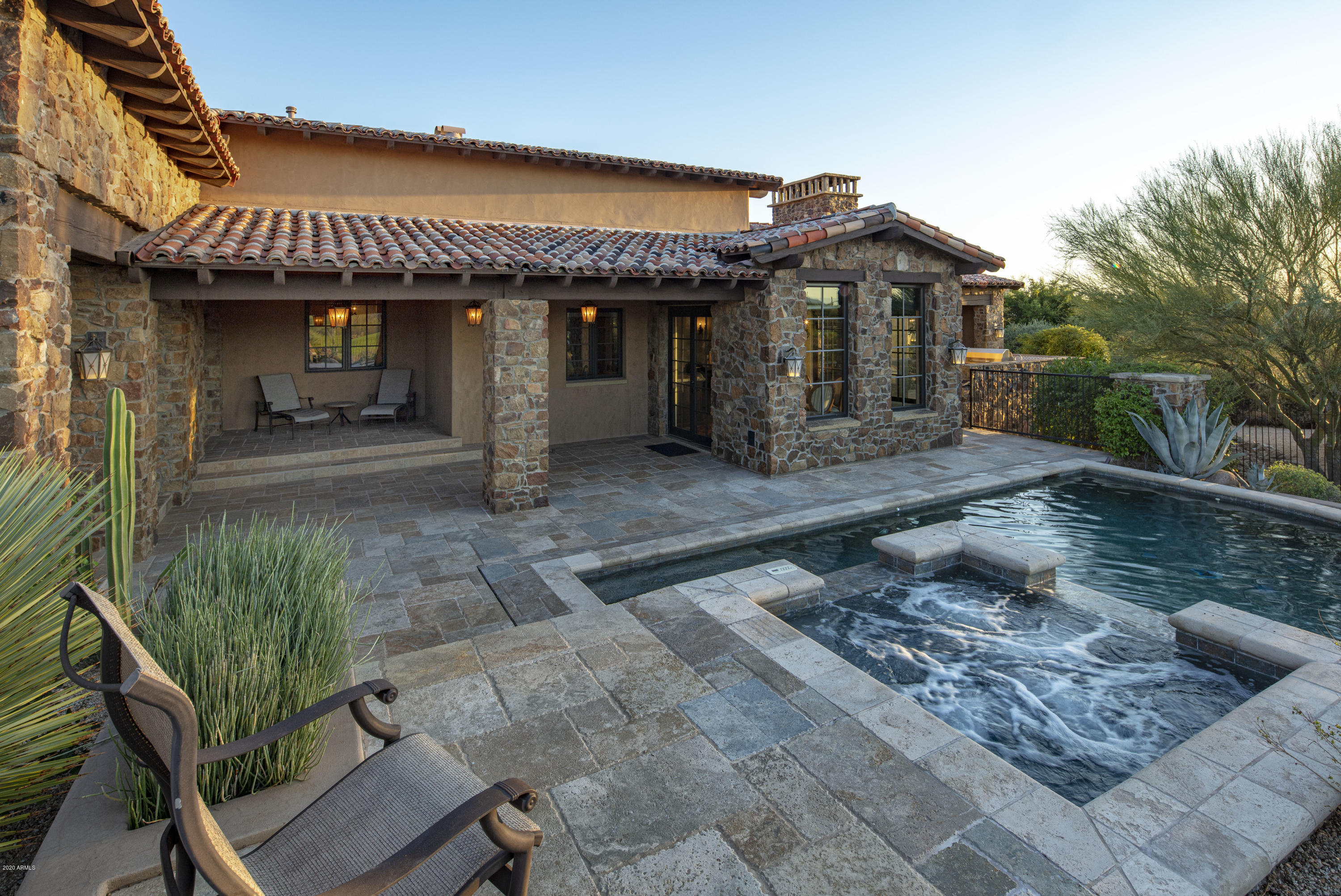 ESTANCIA - Residential