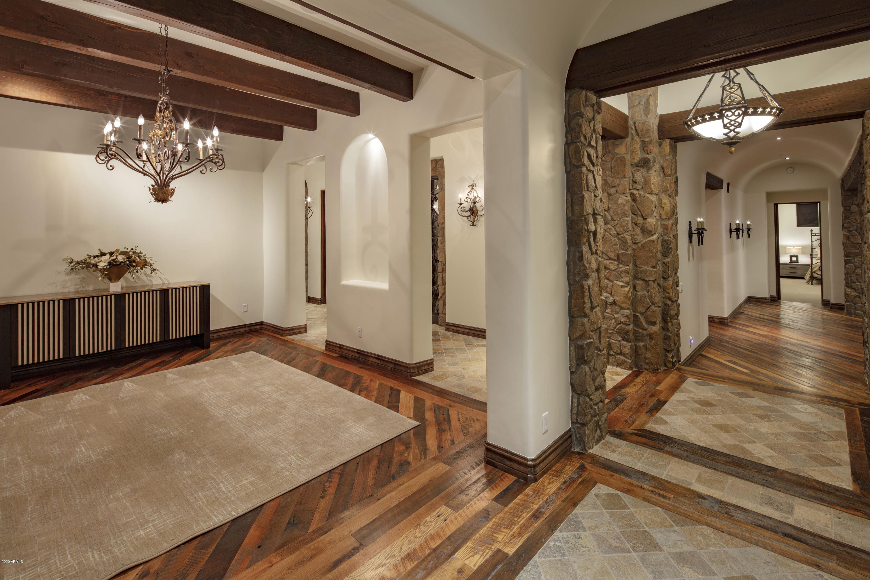 ESTANCIA - Residential