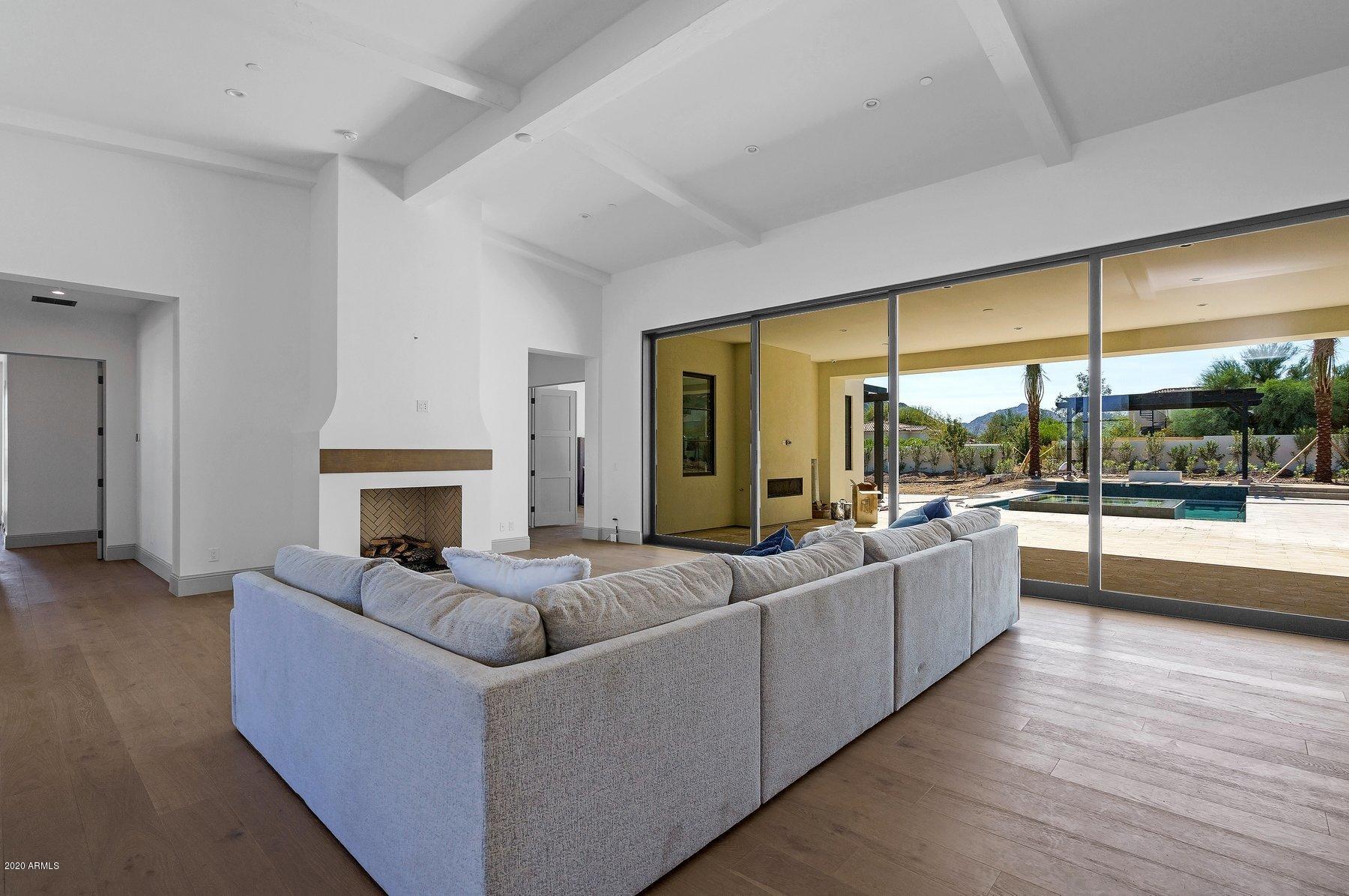 VISTA LINDA - Residential