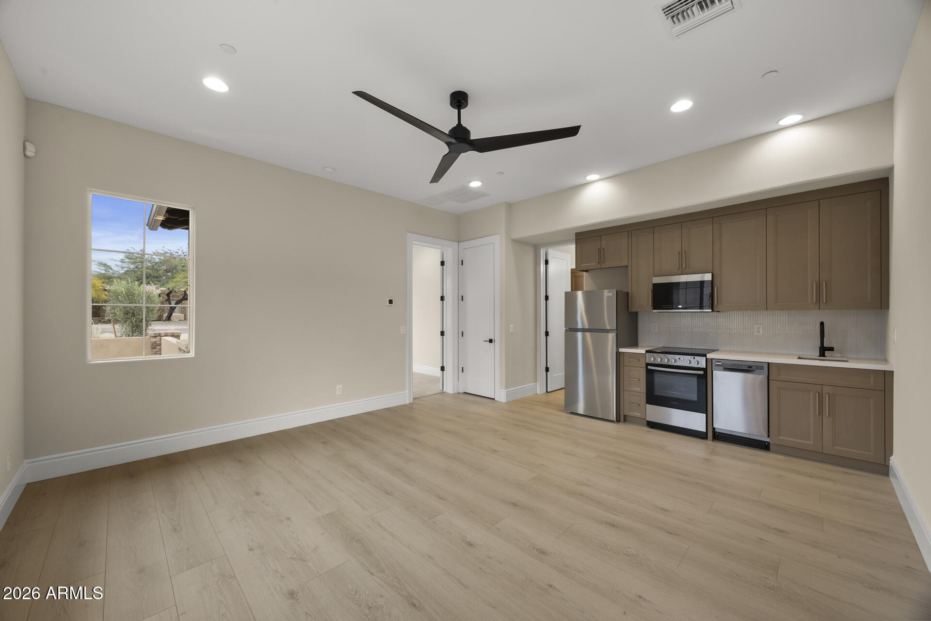 EMERALD HILLS - Residential