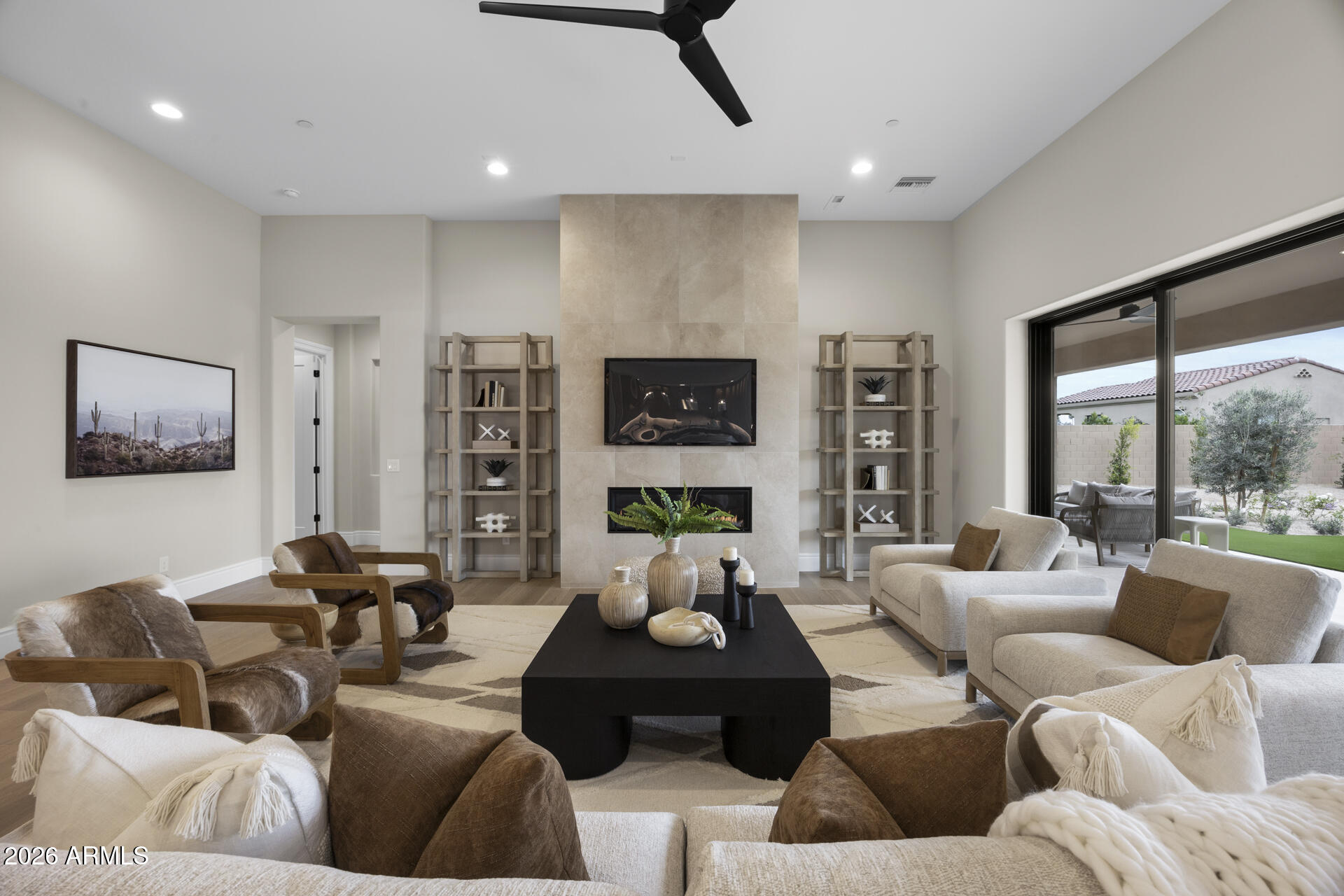 EMERALD HILLS - Residential