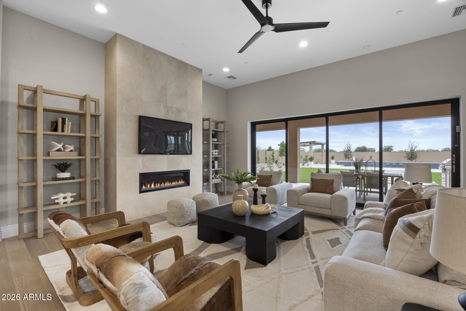 EMERALD HILLS - Residential