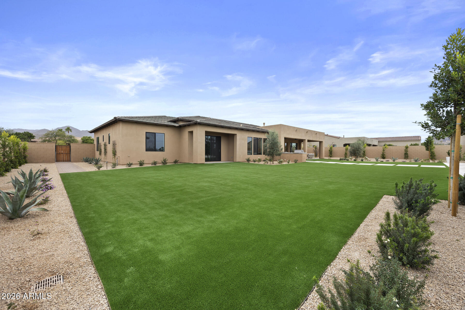 EMERALD HILLS - Residential