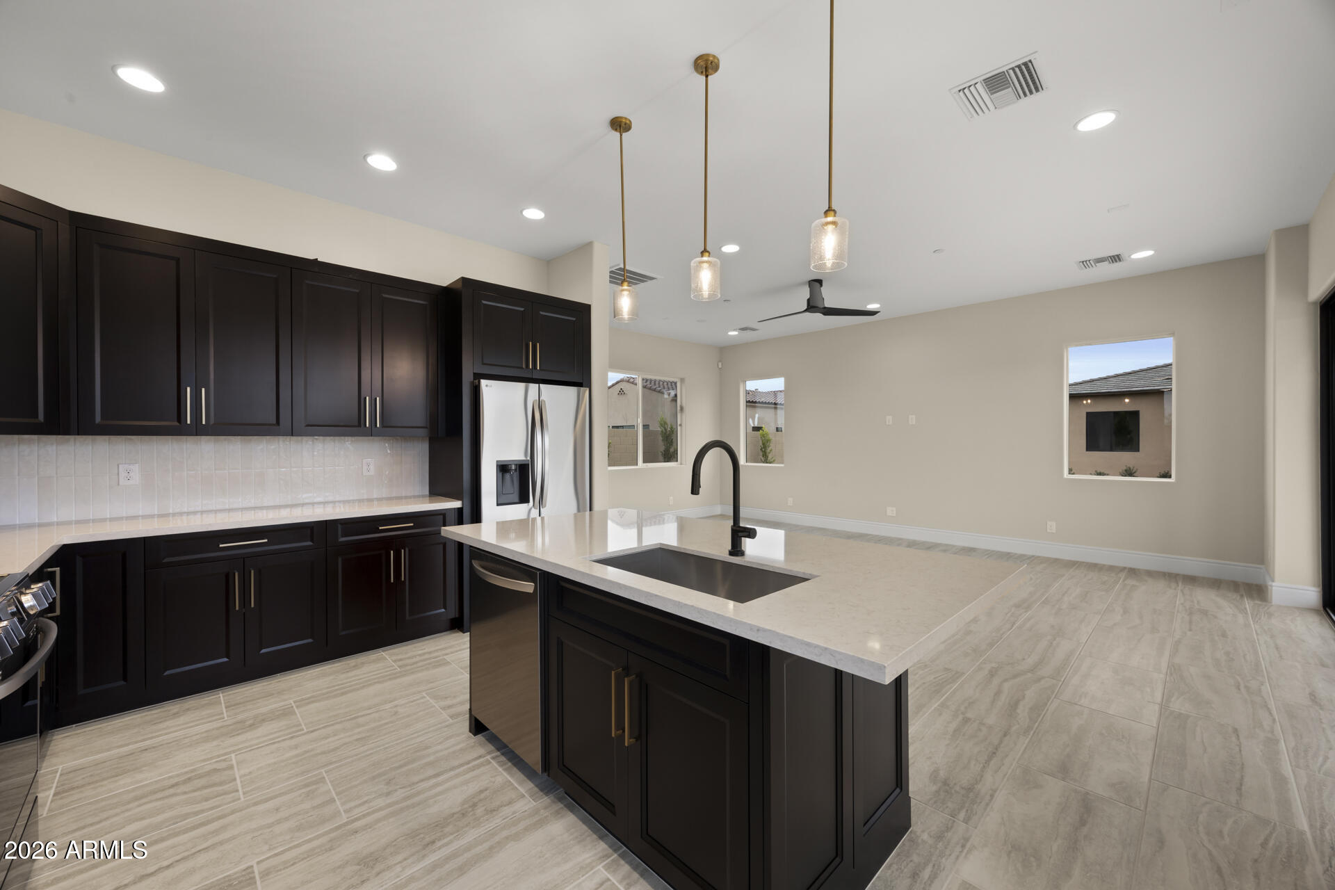 EMERALD HILLS - Residential