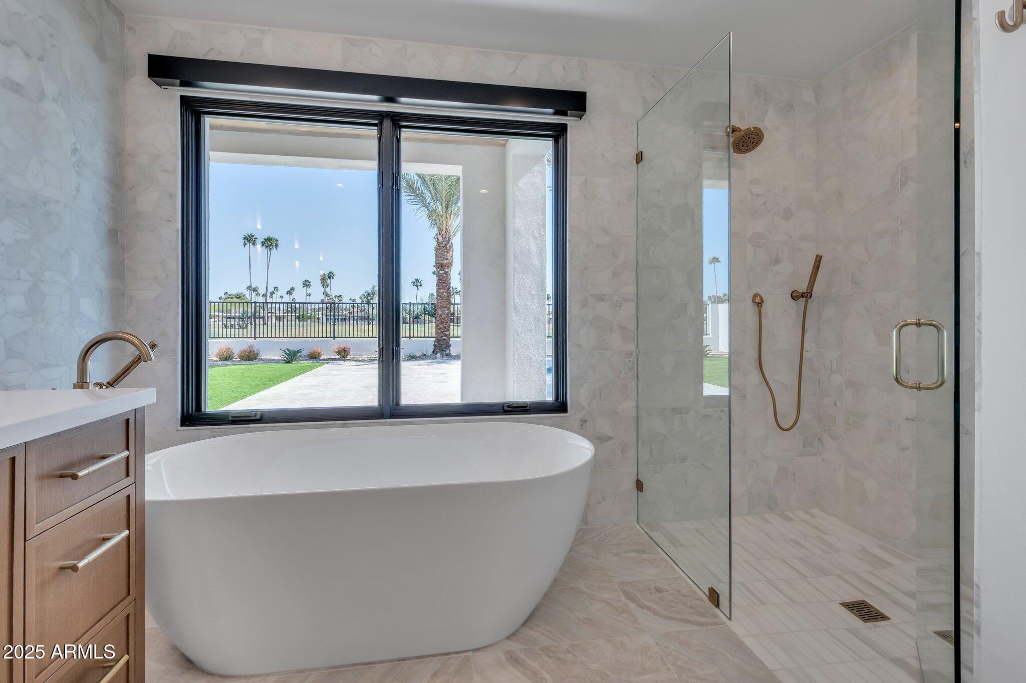 PALO VIENTO 2 - Residential
