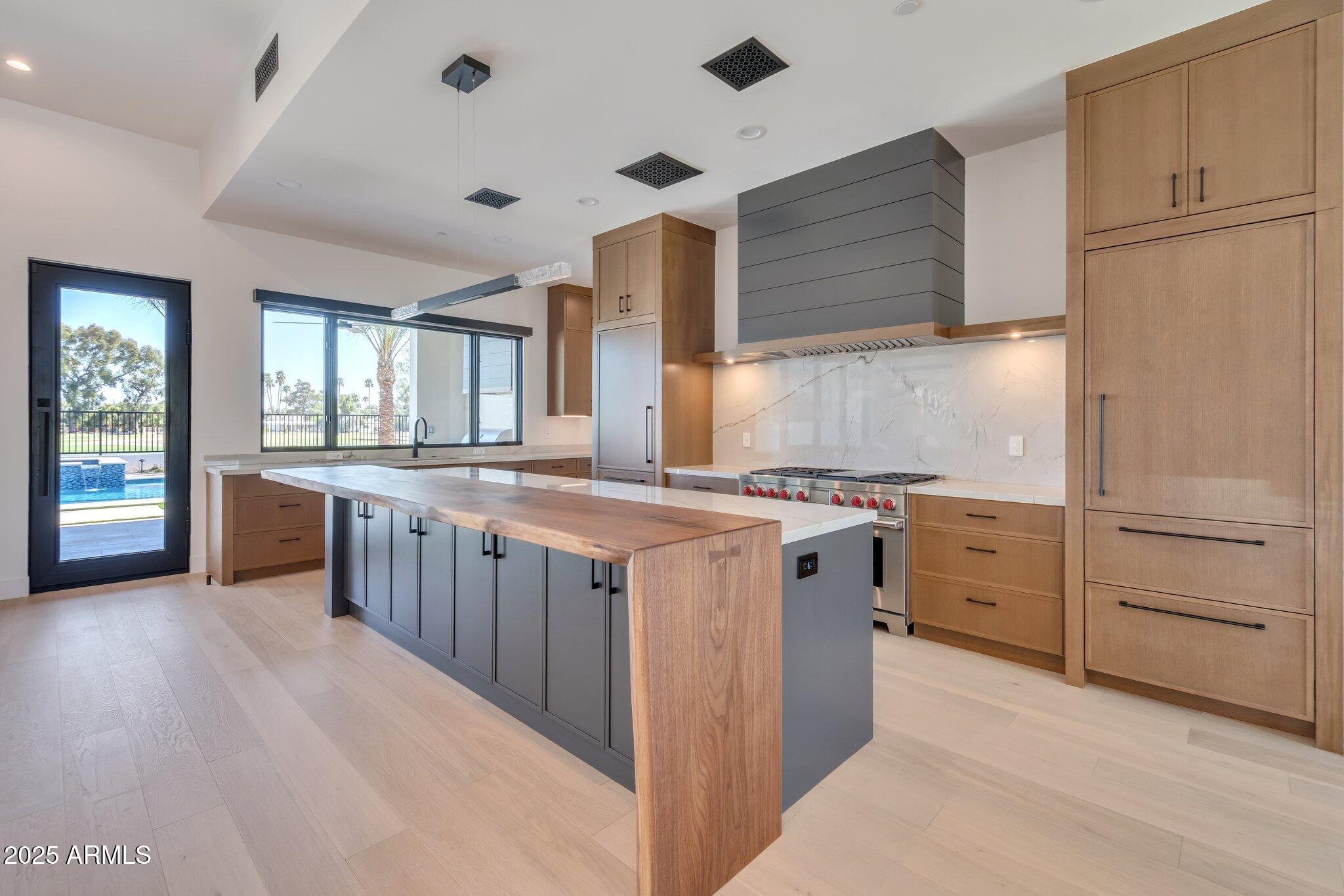 PALO VIENTO 2 - Residential