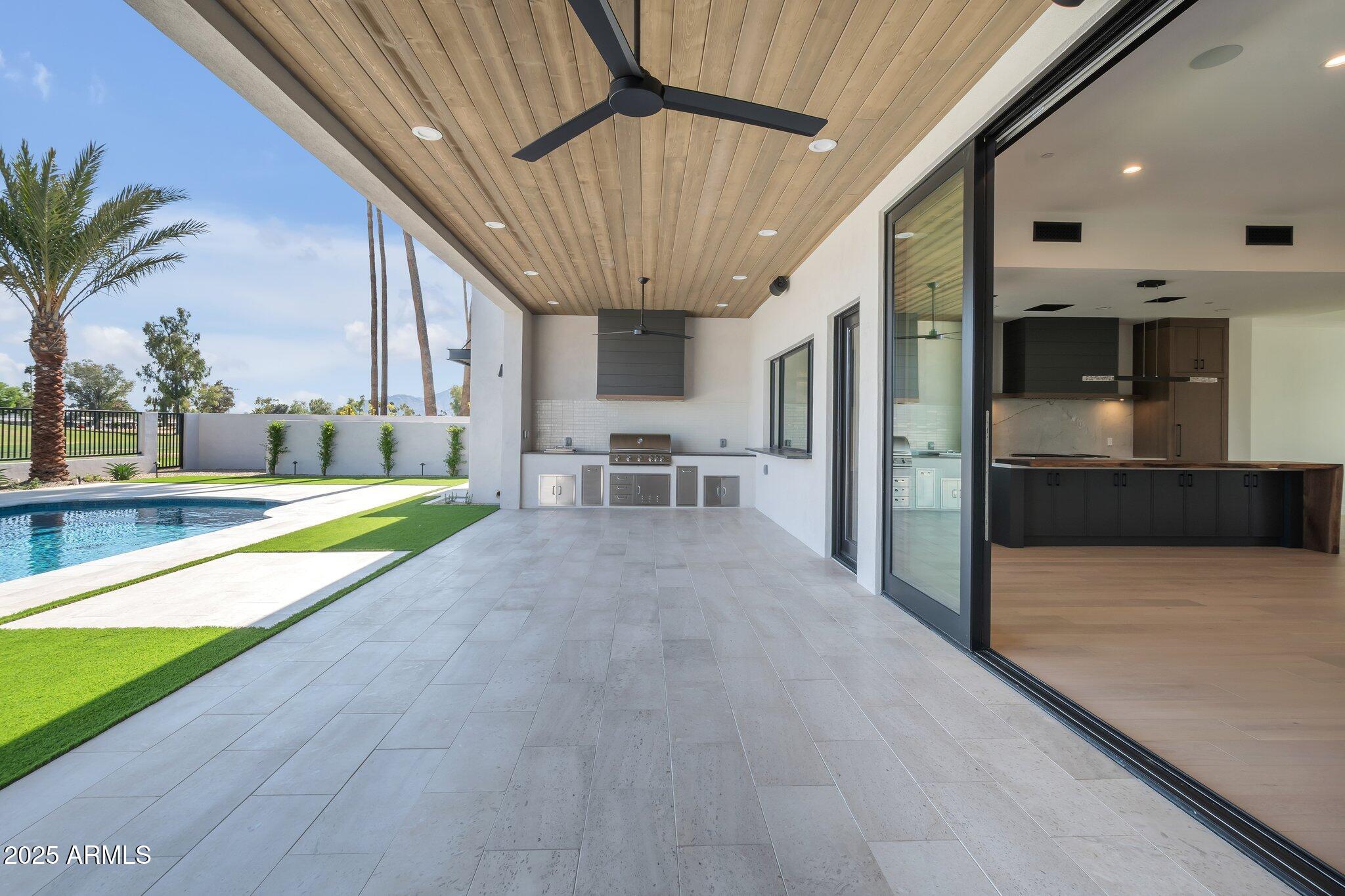 PALO VIENTO 2 - Residential