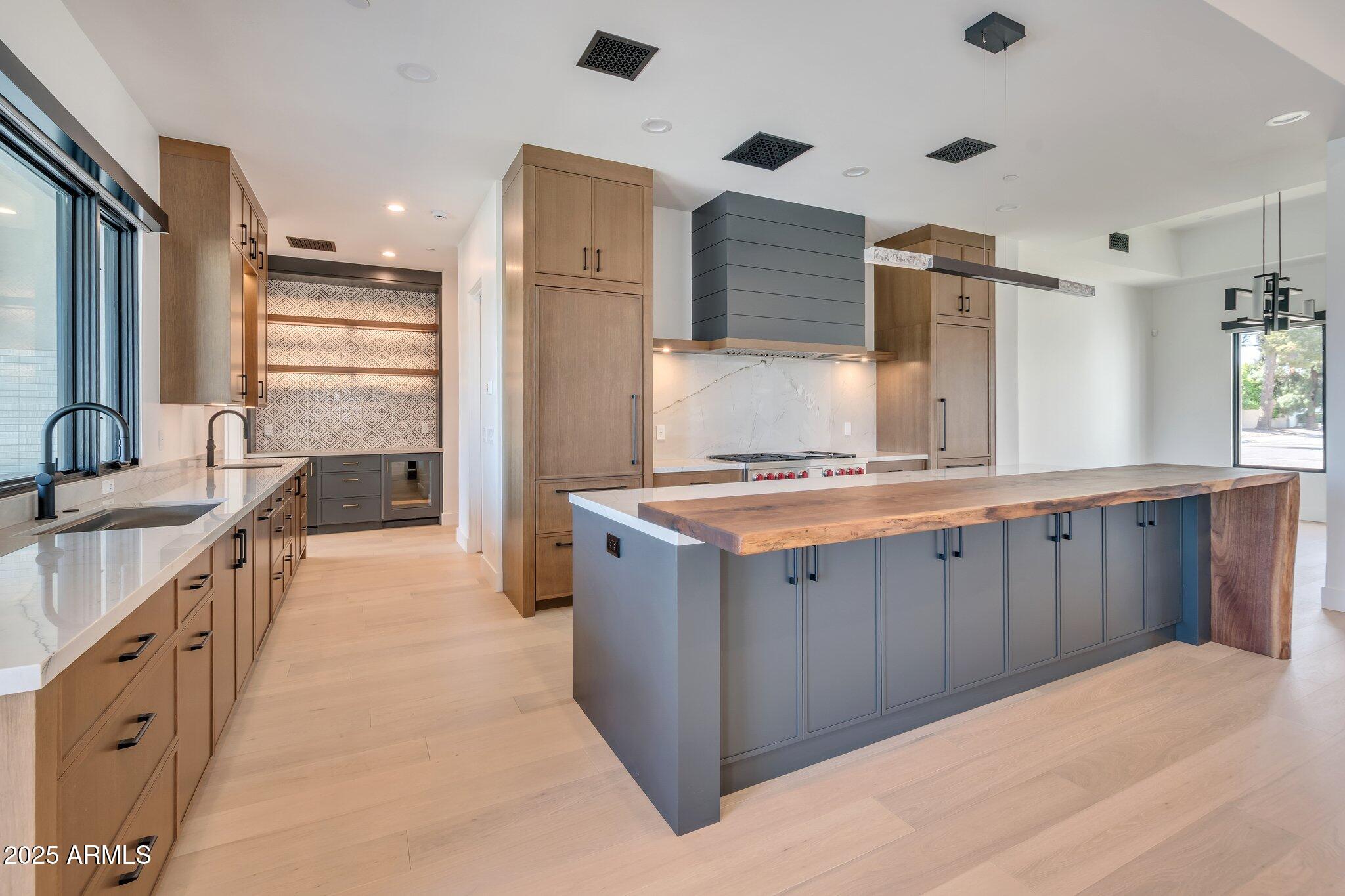 PALO VIENTO 2 - Residential