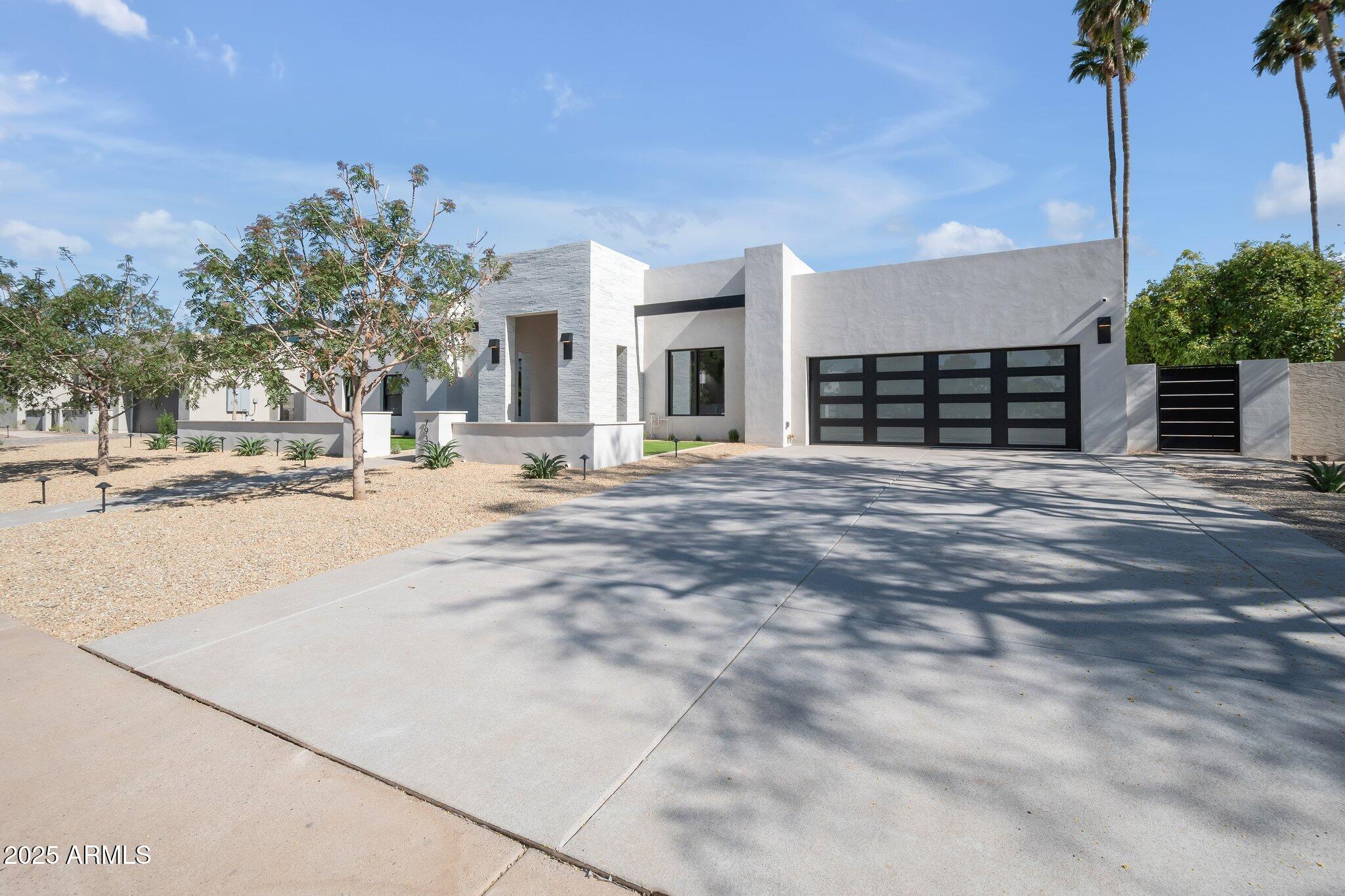 PALO VIENTO 2 - Residential