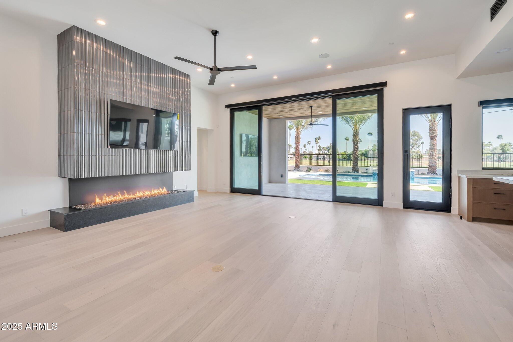 PALO VIENTO 2 - Residential